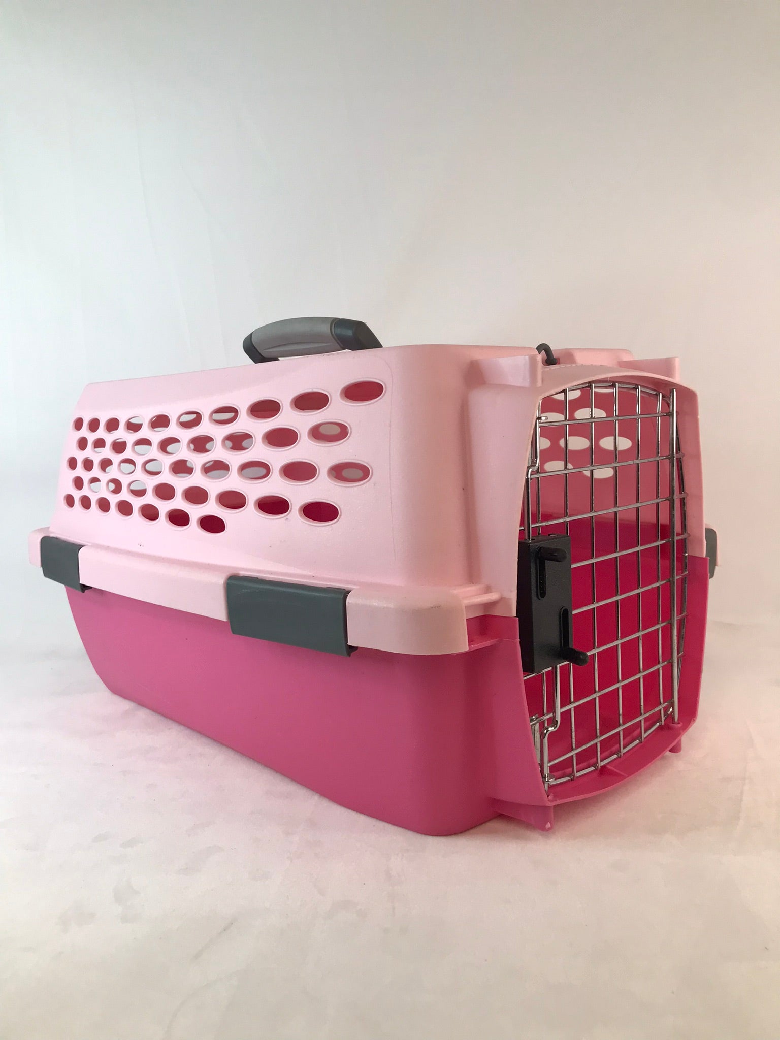 Petmate pink dog crate sale