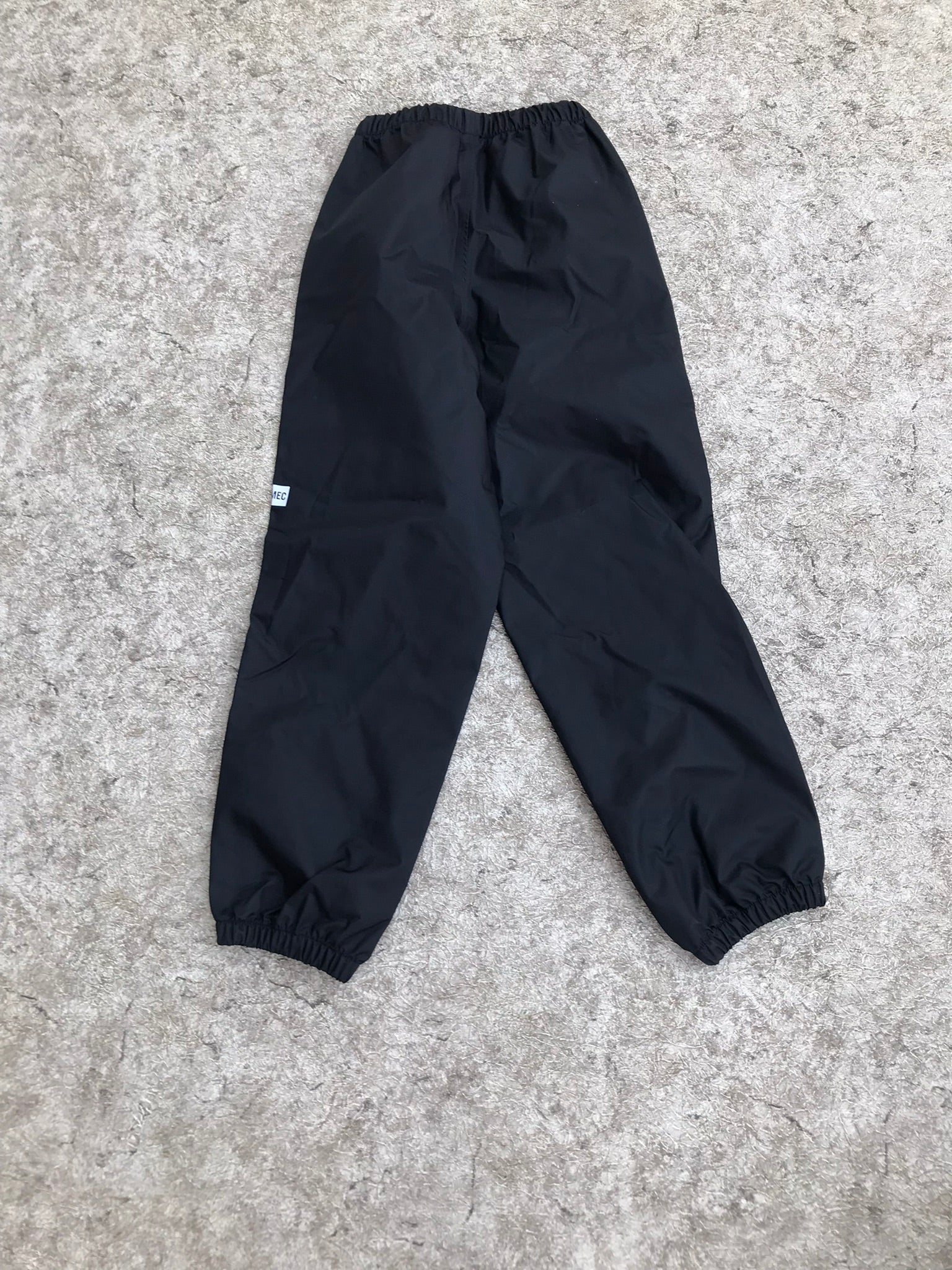 Rain Pants Child Size 8 MEC Black Waterproof Excellent KidsStuffCanada