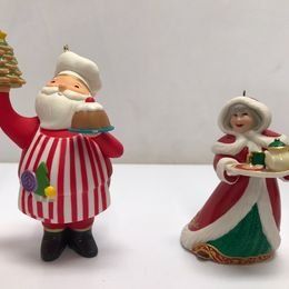 Christmas Hallmark 2018 Christmas Ornament Club Exclusive NEW IN BOX Sweet Santa Mrs Claus