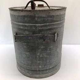 Grandma Antique Vintage Old Large Galvanized Daisy Oil Can 15x12x 2 inch With Water Spout Very RARE