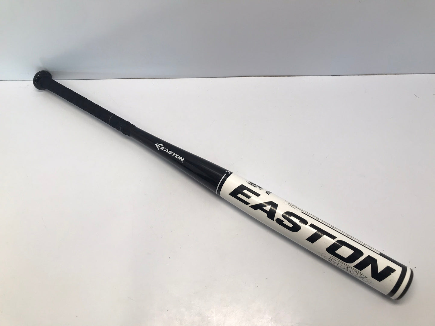 Baseball Bat 34 inch 28 oz Easton Black Softball Black White