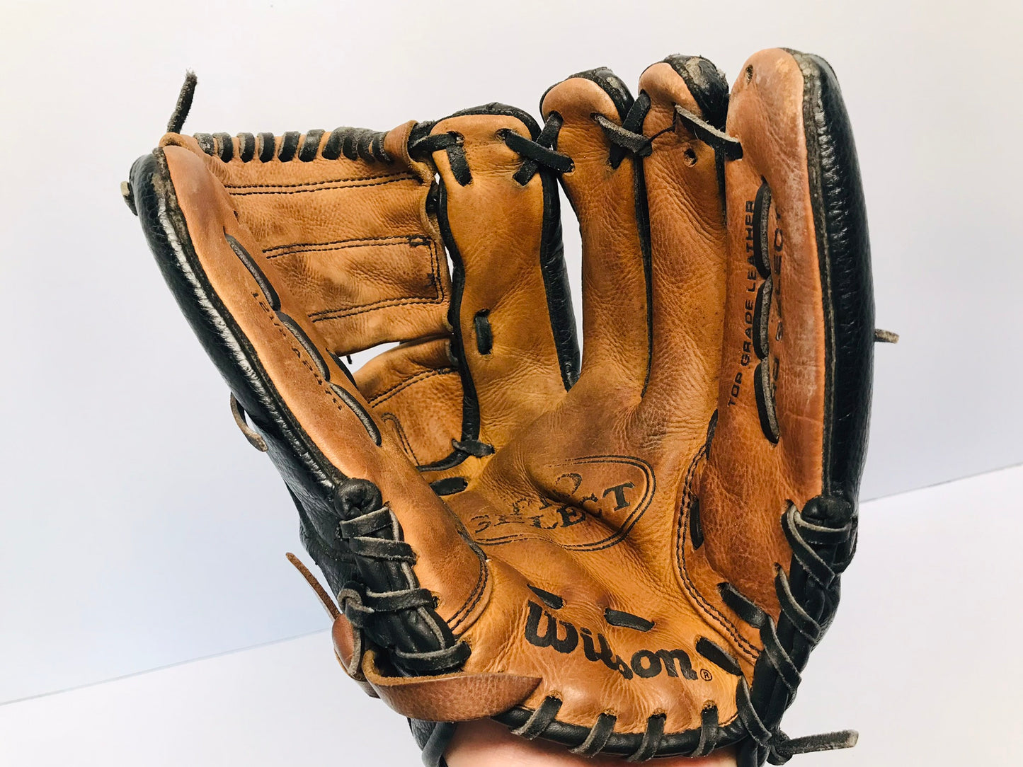 Baseball Glove Adult Size 12 inch Wilson Pro Quality Leather Black Brown Fits Left Hand