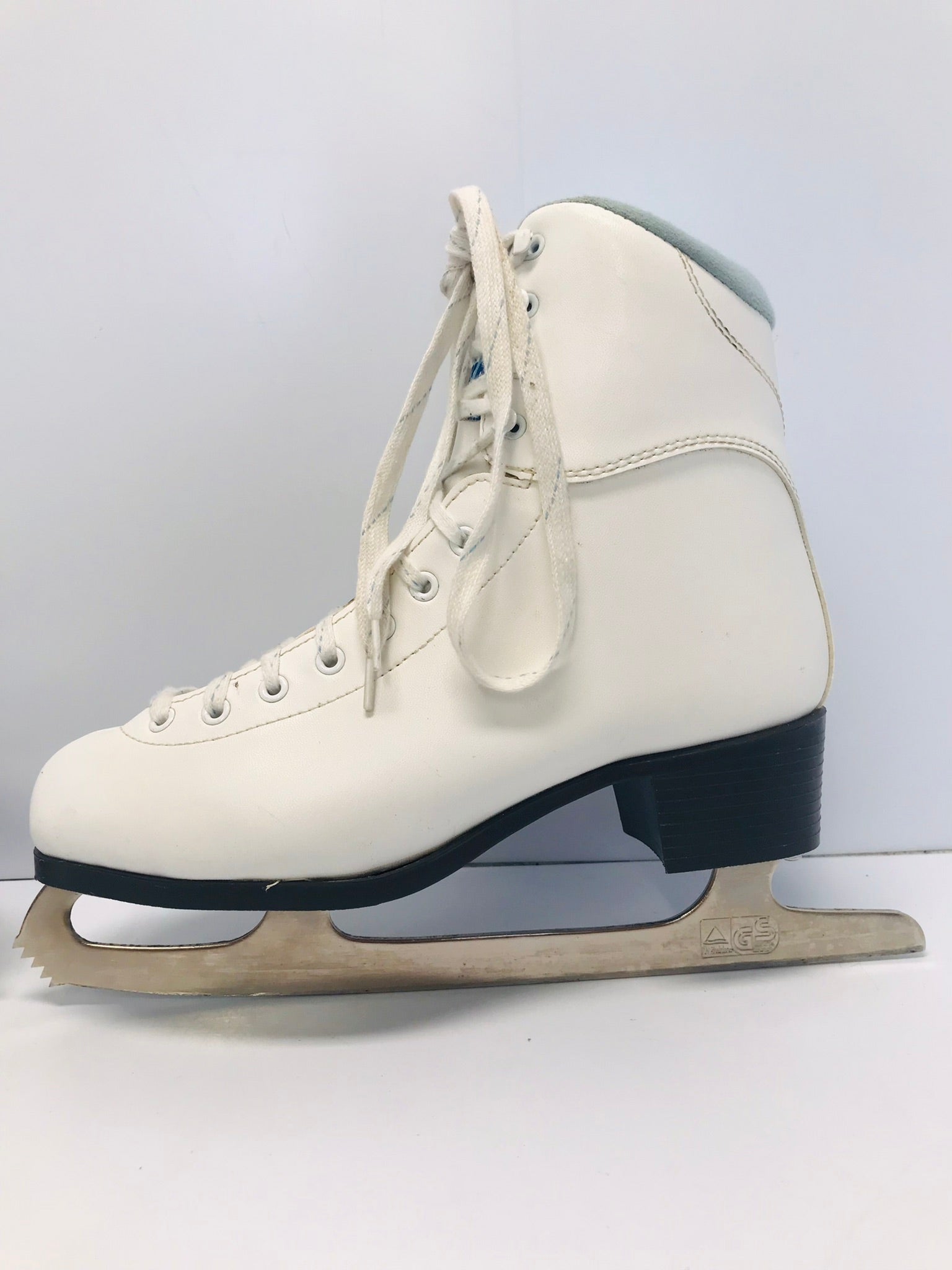 Ice skates deals womens size 9