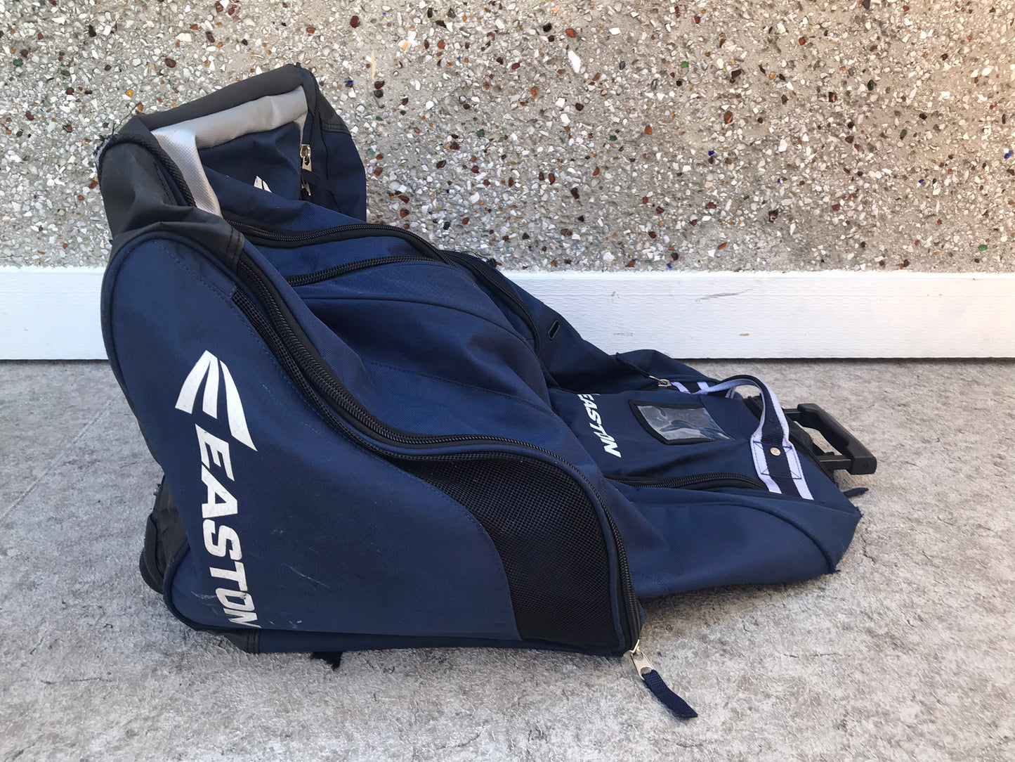 Hockey Bag Junior Child Size On Wheels Easton Adjustable Handle Easton Marine Blue Black Excellent