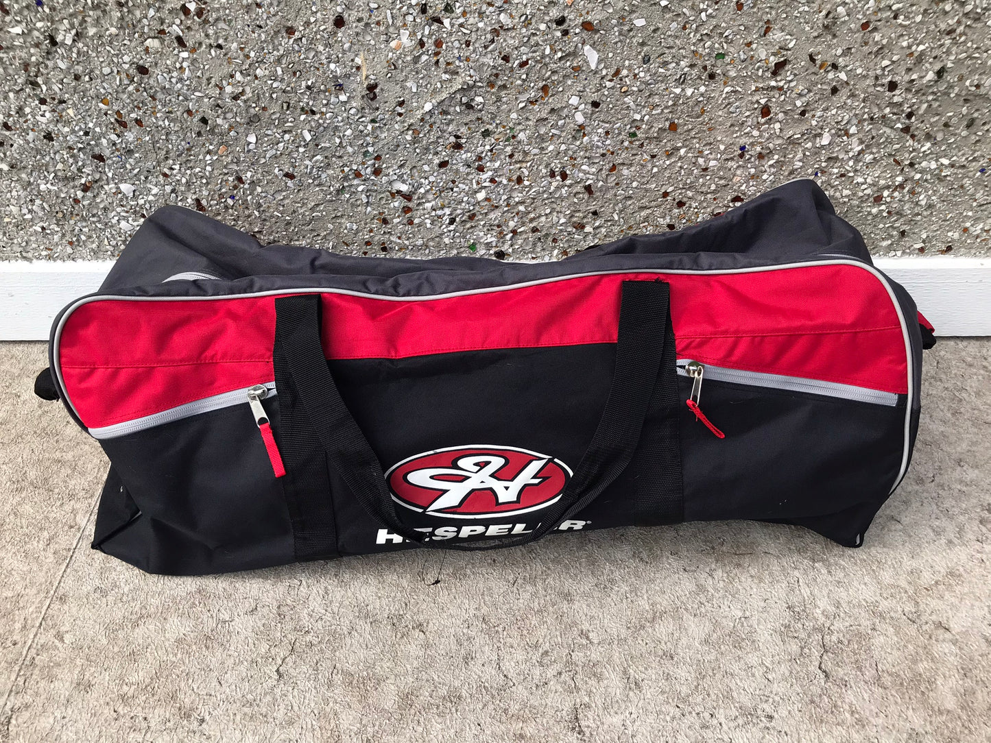 Hockey Bag Junior Size Hespeler Black Red Excellent