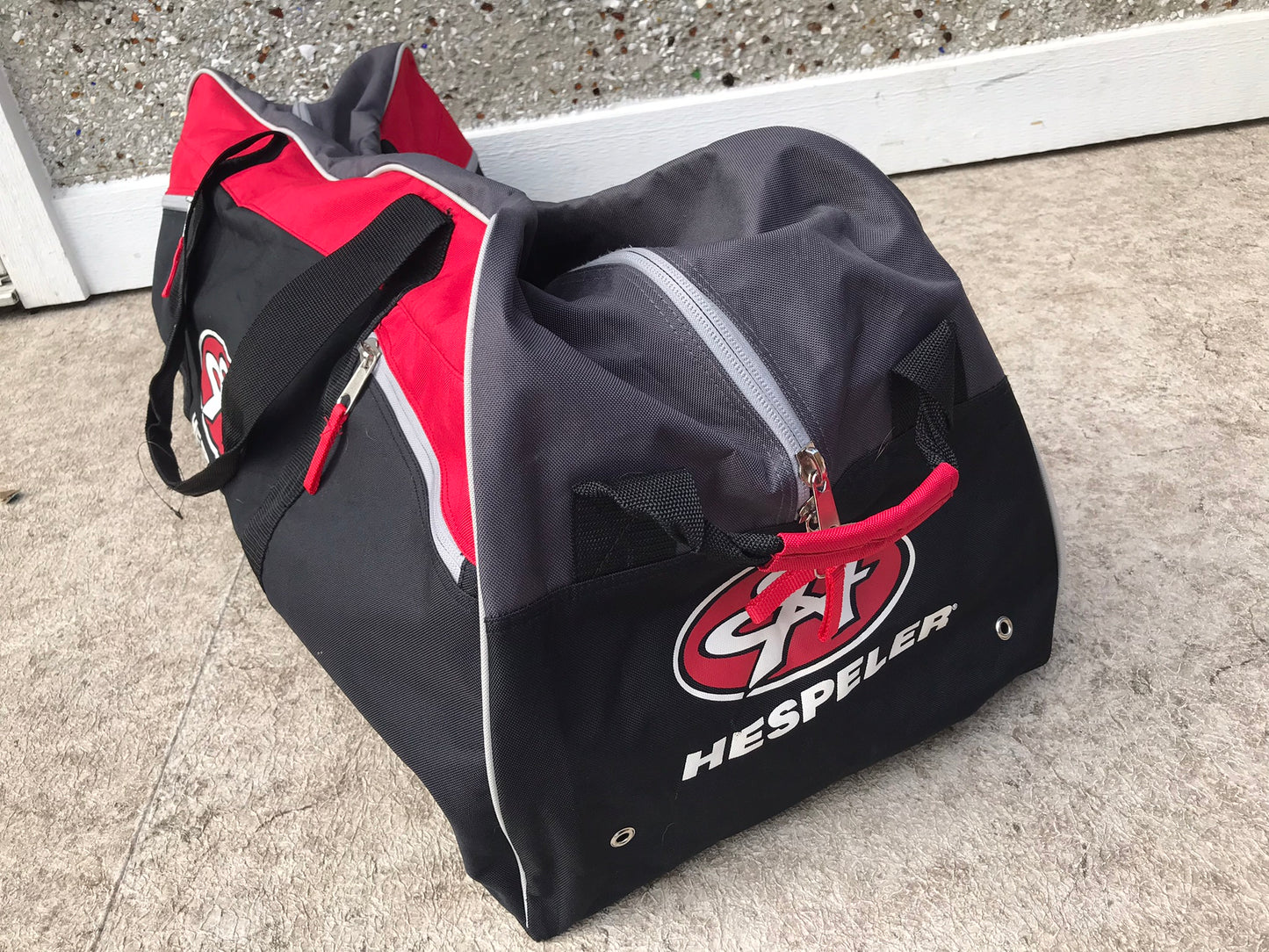 Hockey Bag Junior Size Hespeler Black Red Excellent