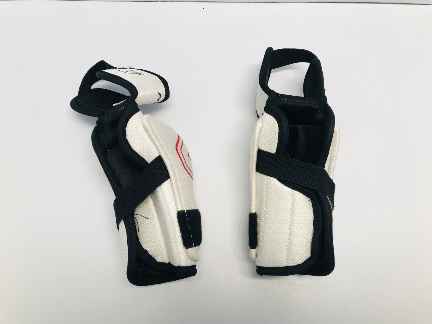 Hockey Elbow Pads Child Size Medium Age 8-10 CCM U Black White Red