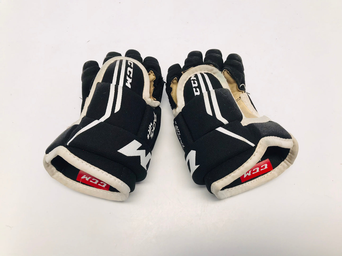 Hockey Gloves Child Size  8 Inch Age 4-5 CCM Tacks Black White Excellent