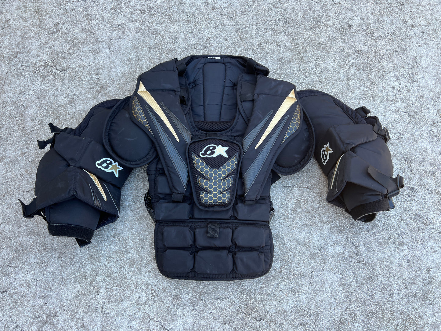 Hockey Goalie Chest Shoulder Pad Child Size Junior Medium Brians B-Star Like New Outstanding Quality