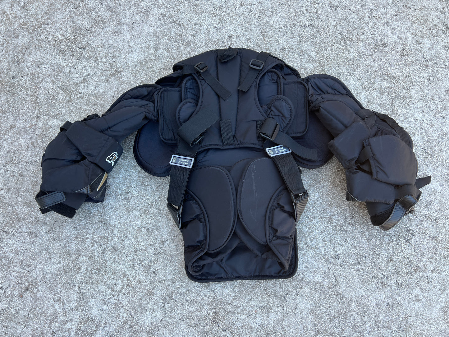 Hockey Goalie Chest Shoulder Pad Child Size Junior Medium Brians B-Star Like New Outstanding Quality