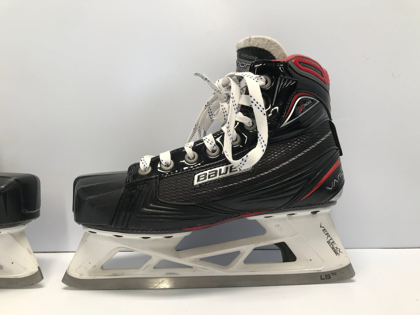 Hockey Goalie Skates Child Size Junior 6.5 Shoe Size 5.5 Skate Size Bauer Vapor X 900 Excellent