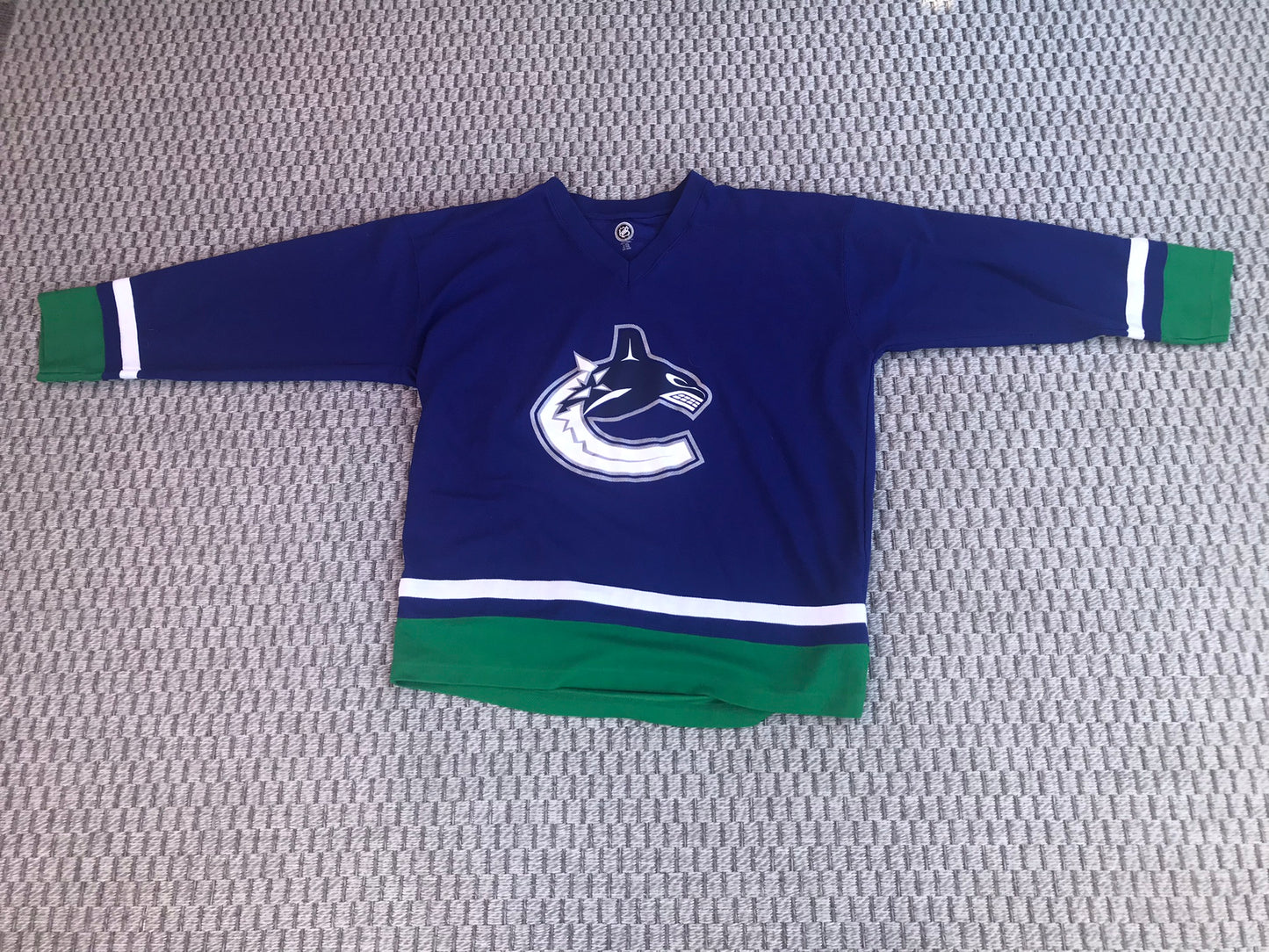 Hockey Jersey Men's Size X Large NHL Vancouver Canucks Blue Green Excellent