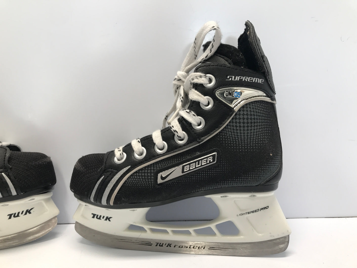 Hockey Skates Child Size 12 Shoe 11 Skate Bauer Supreme Like New