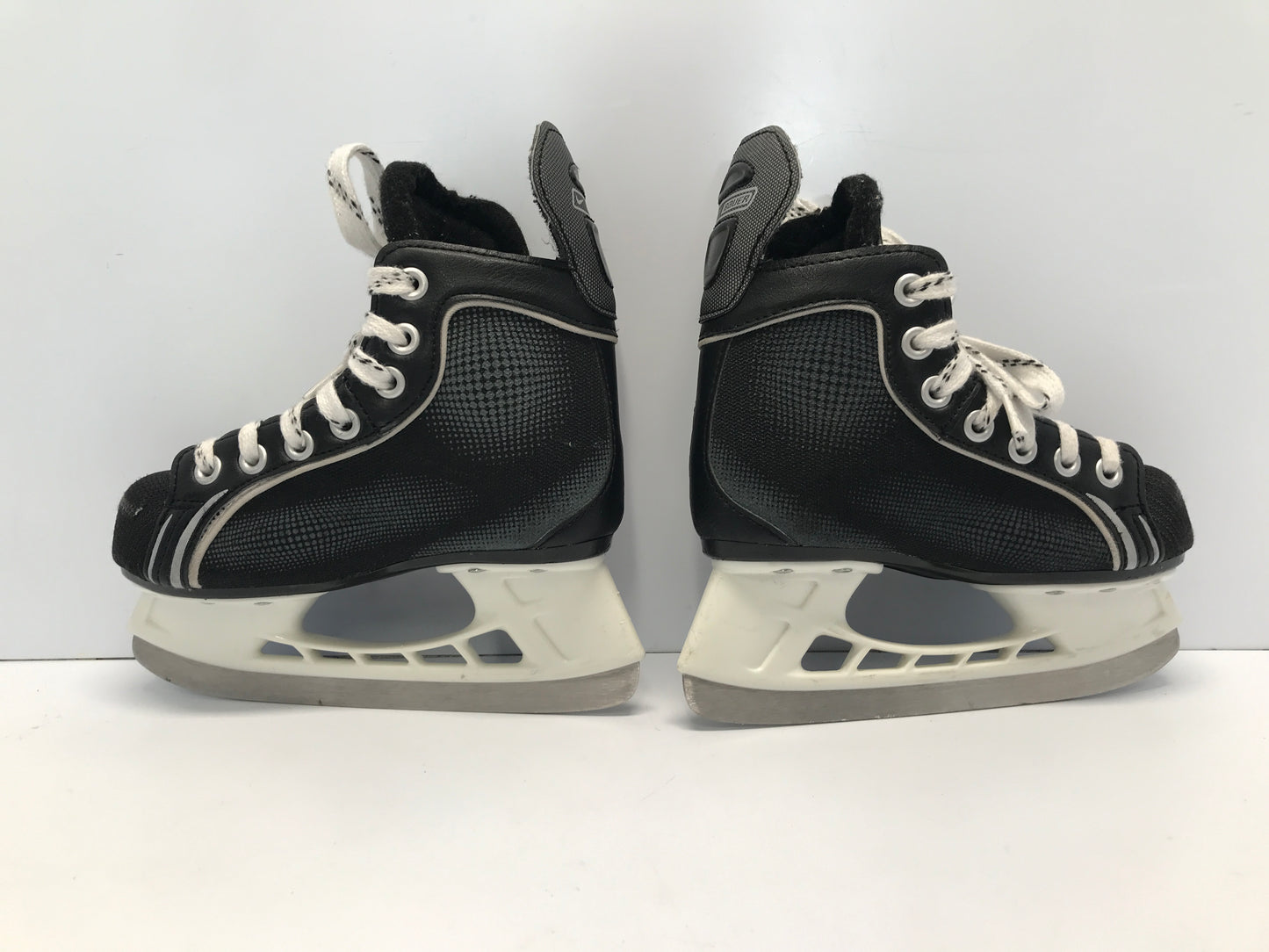 Hockey Skates Child Size 12 Shoe 11 Skate Bauer Supreme Like New