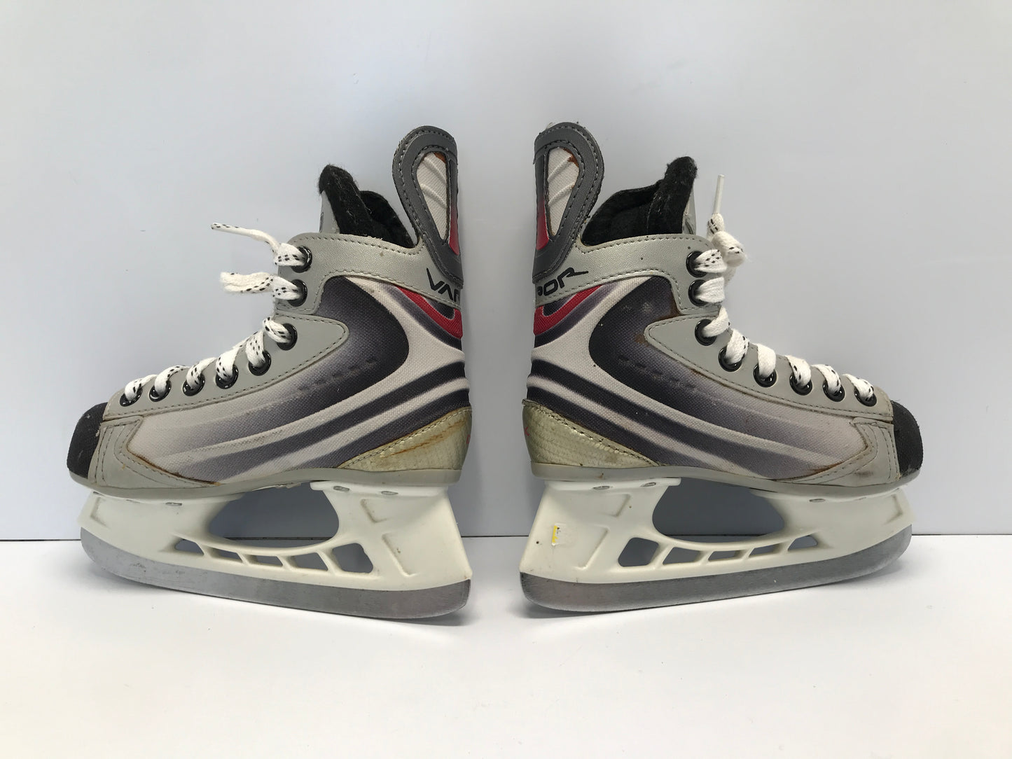 Hockey Skates Child Size 13 Shoe Size 12 Skate Bauer Vapor