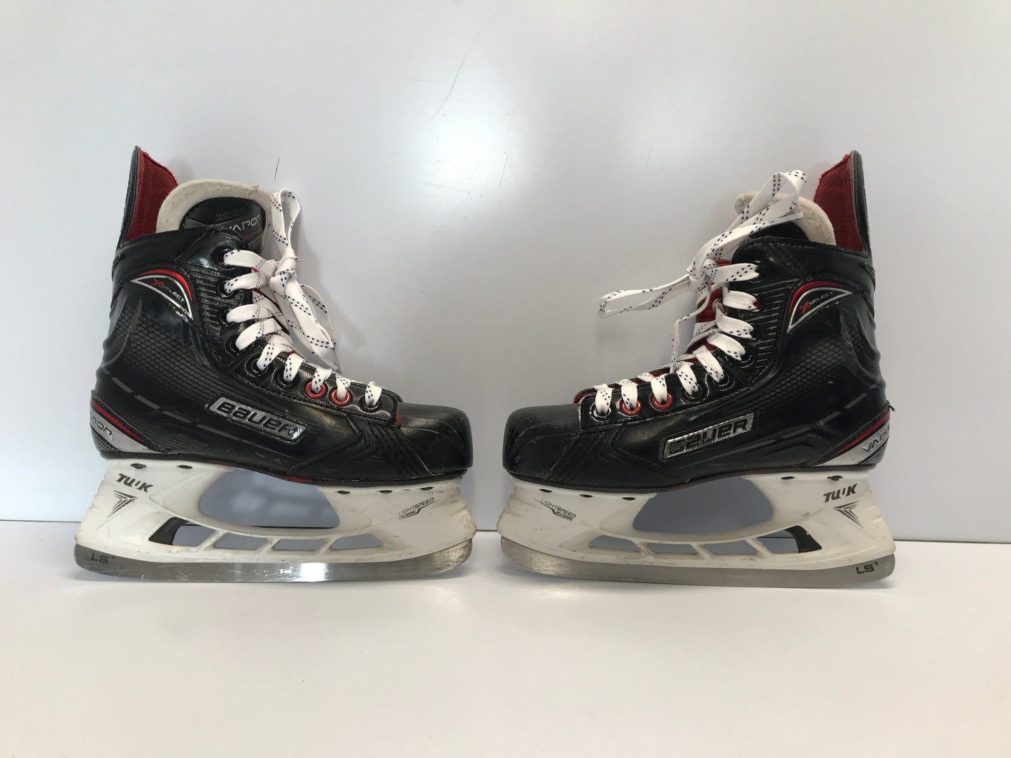 Hockey Skates Child Size 4 Shoe Size 3 Skate Bauer Vapor