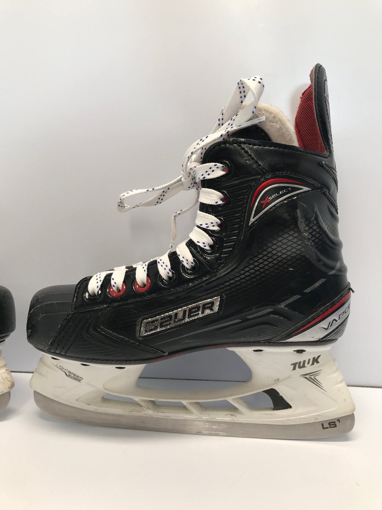 Hockey Skates Child Size 4 Shoe Size 3 Skate Bauer Vapor