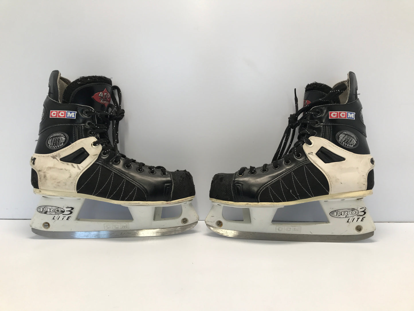 Hockey Skates Men's Senior Size 9 Shoe Size No Skate Size CCM Tacks