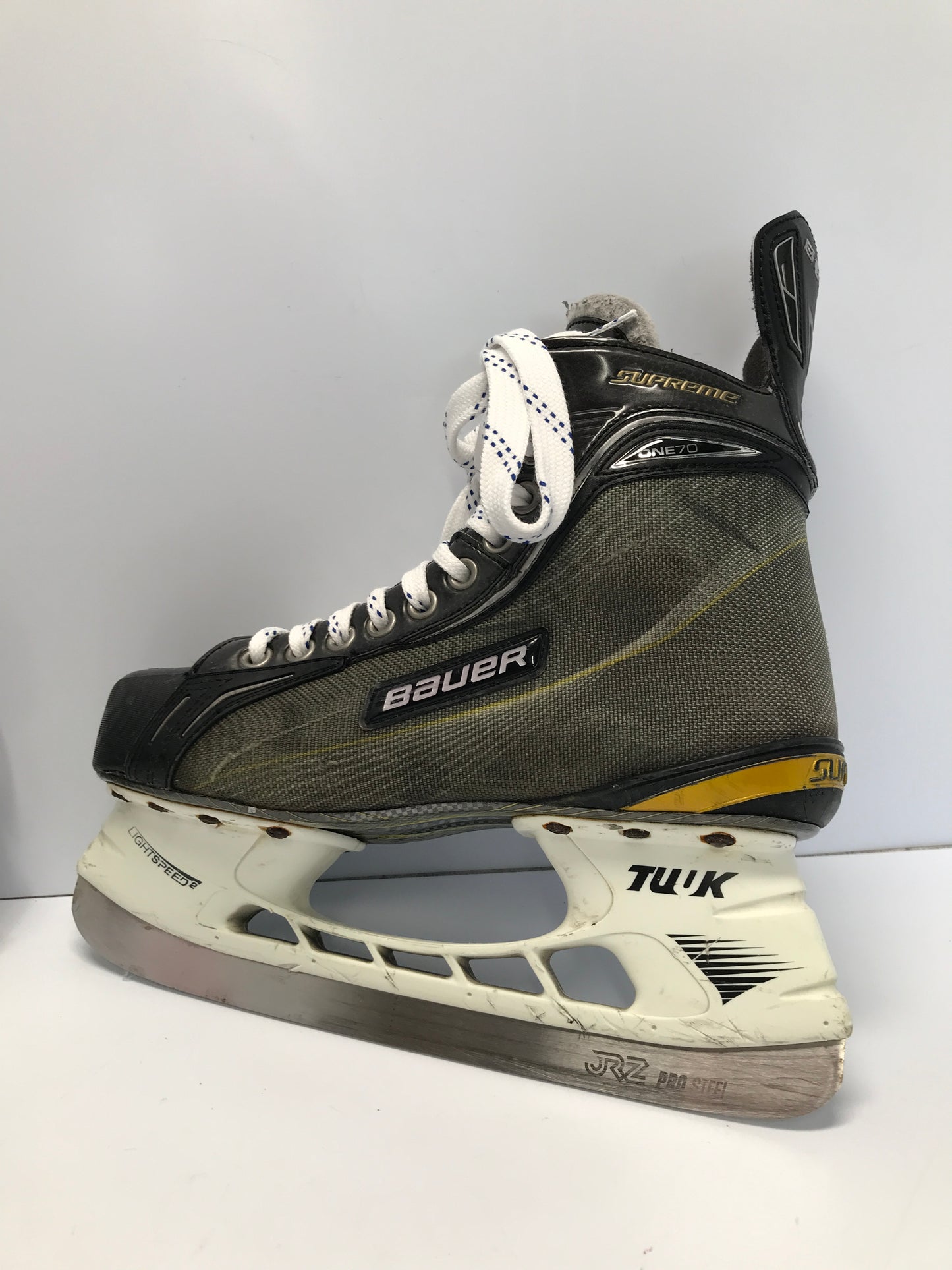 Hockey Skates Men's Size 10 Shoe Size 8.5 Skate Bauer Supreme One