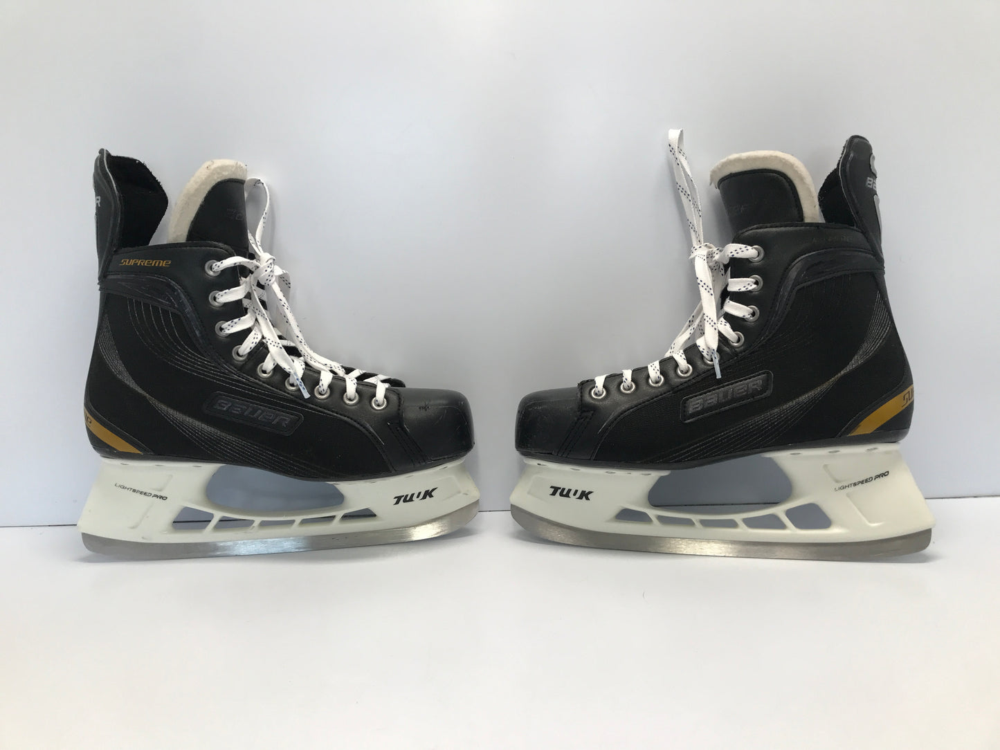 Hockey Skates Men's Size 11.5 Shoe and 10 Skate Size Bauer Supreme Like New