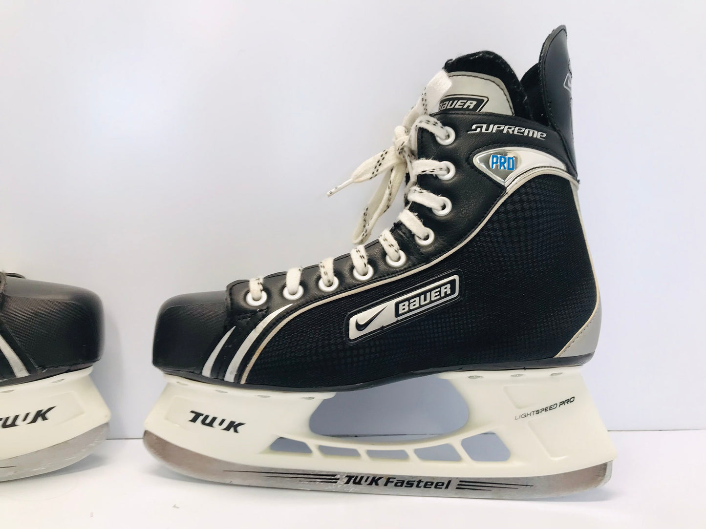 Hockey Skates Men's Size 9.5 Shoe 8 Skate Size Bauer Supreme Pro Like New Outstanding Quality