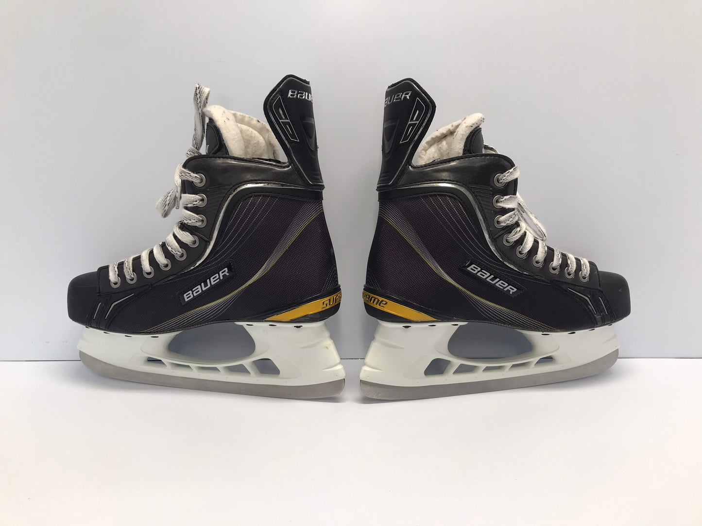 Hockey Skates Men's Size 9 Shoe 7.5 Skate Size Bauer Supreme Like New