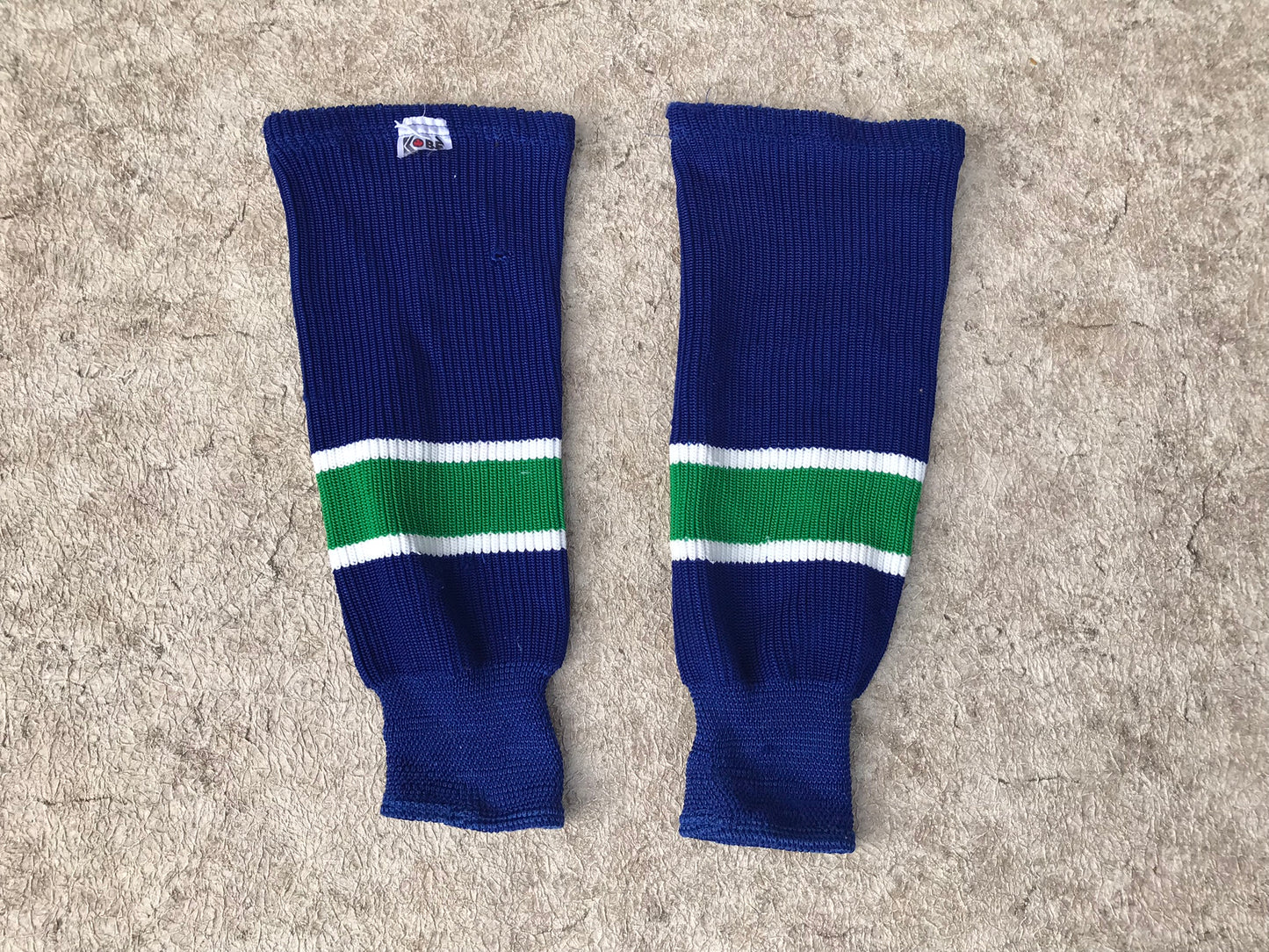 Hockey Socks Child Size 18 Youth Age 3-7 Canucks Blue Green