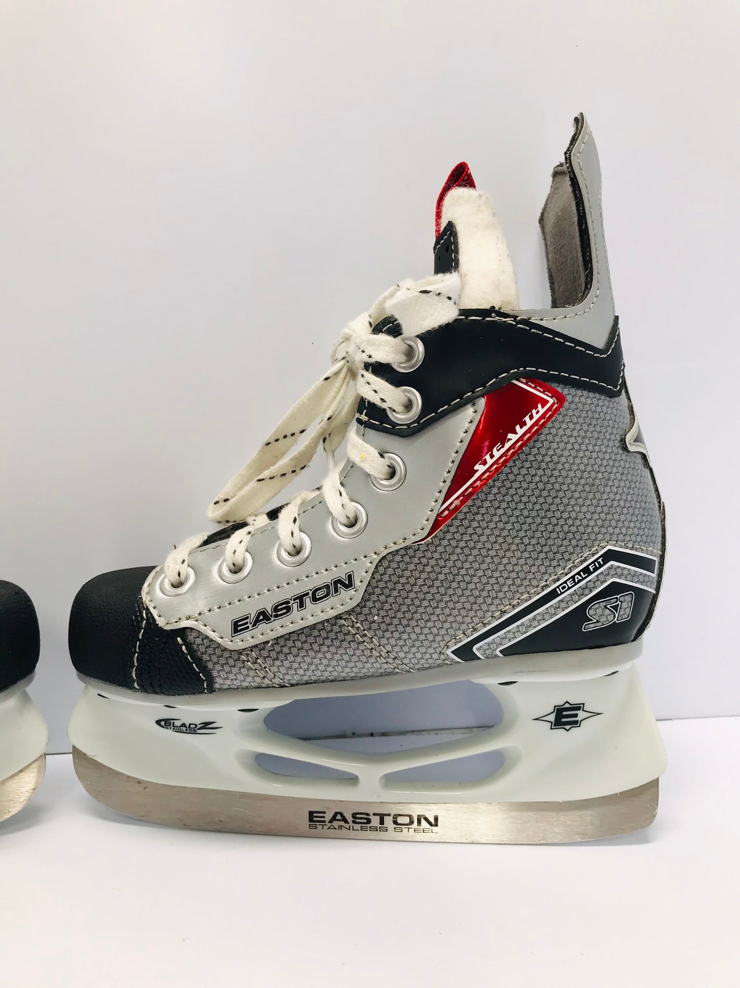 Hockey Skates Child Size 12 Shoe Size Easton Stealth Grey Red Excellent