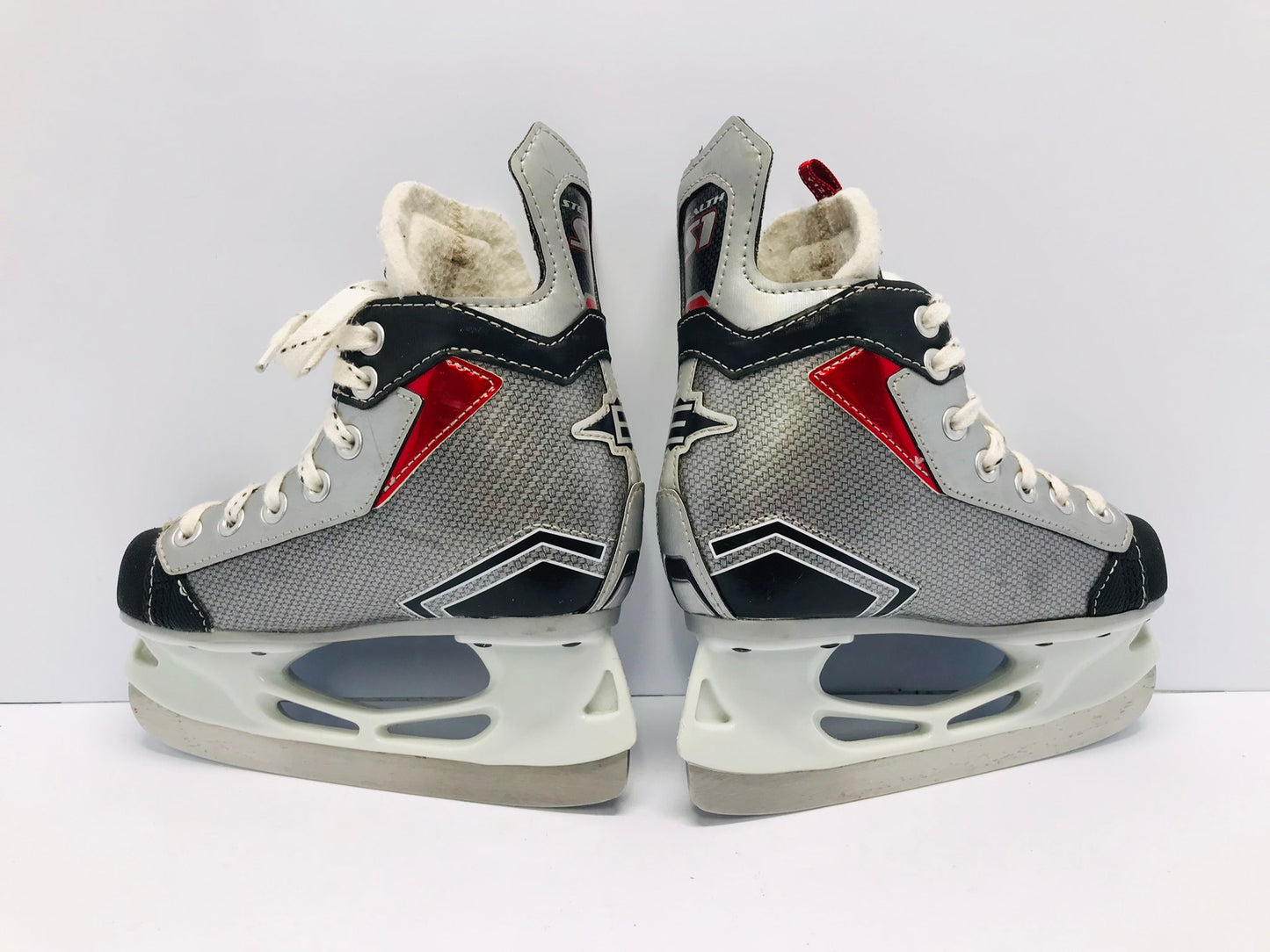 Hockey Skates Child Size 12 Shoe Size Easton Stealth Grey Red Excellent