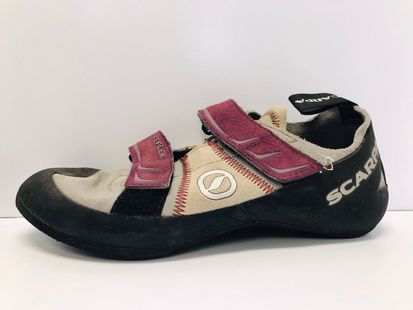 Rock Climbing Shoes Men's Size 7.5 Ladies 8.5 Scarpa Grey Purple Like New