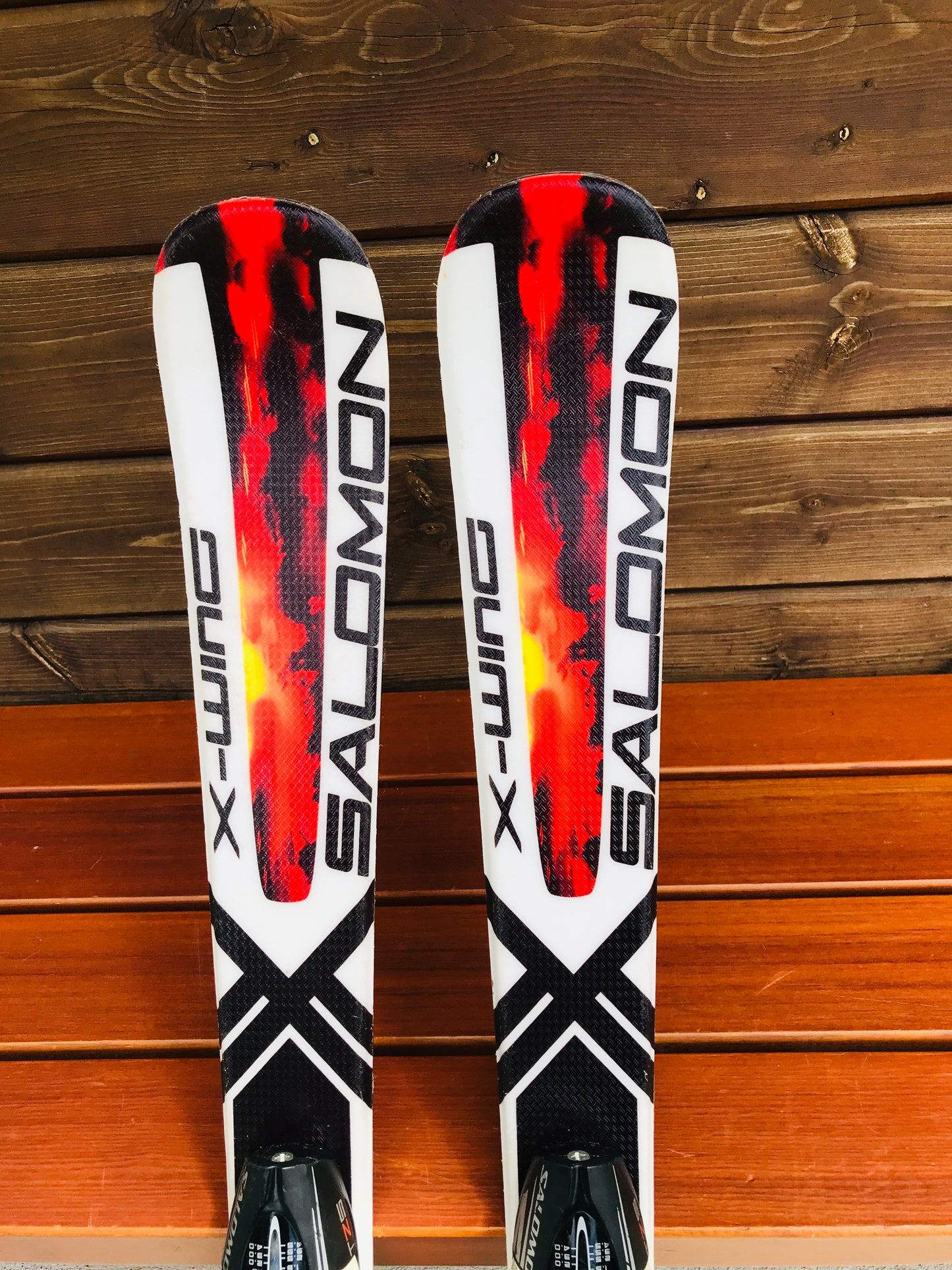 Ski 100 Salomon White Black Red Parabolic With Binding