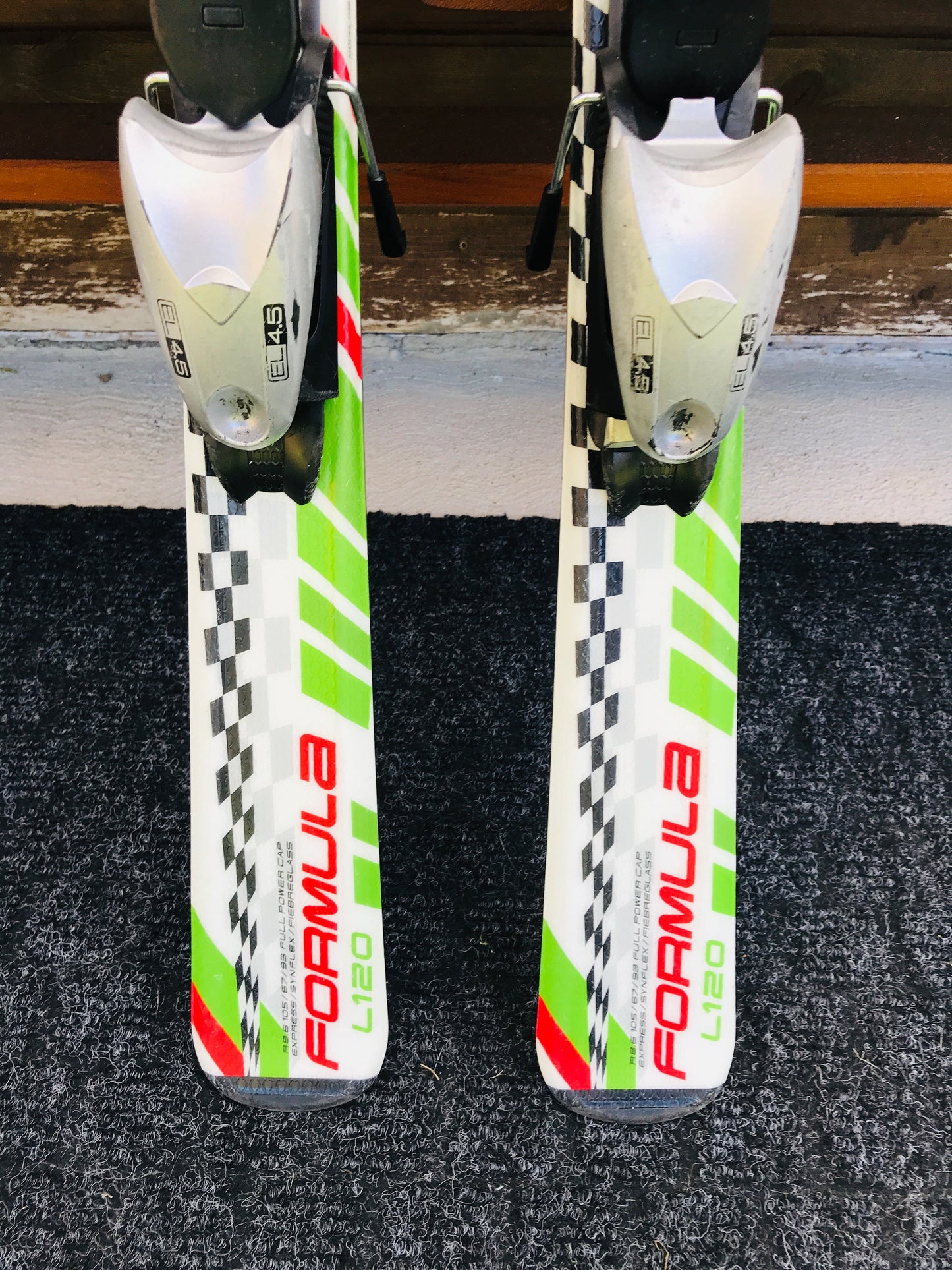 Ski 120 Elan Green White Red Parabolic With Bindings