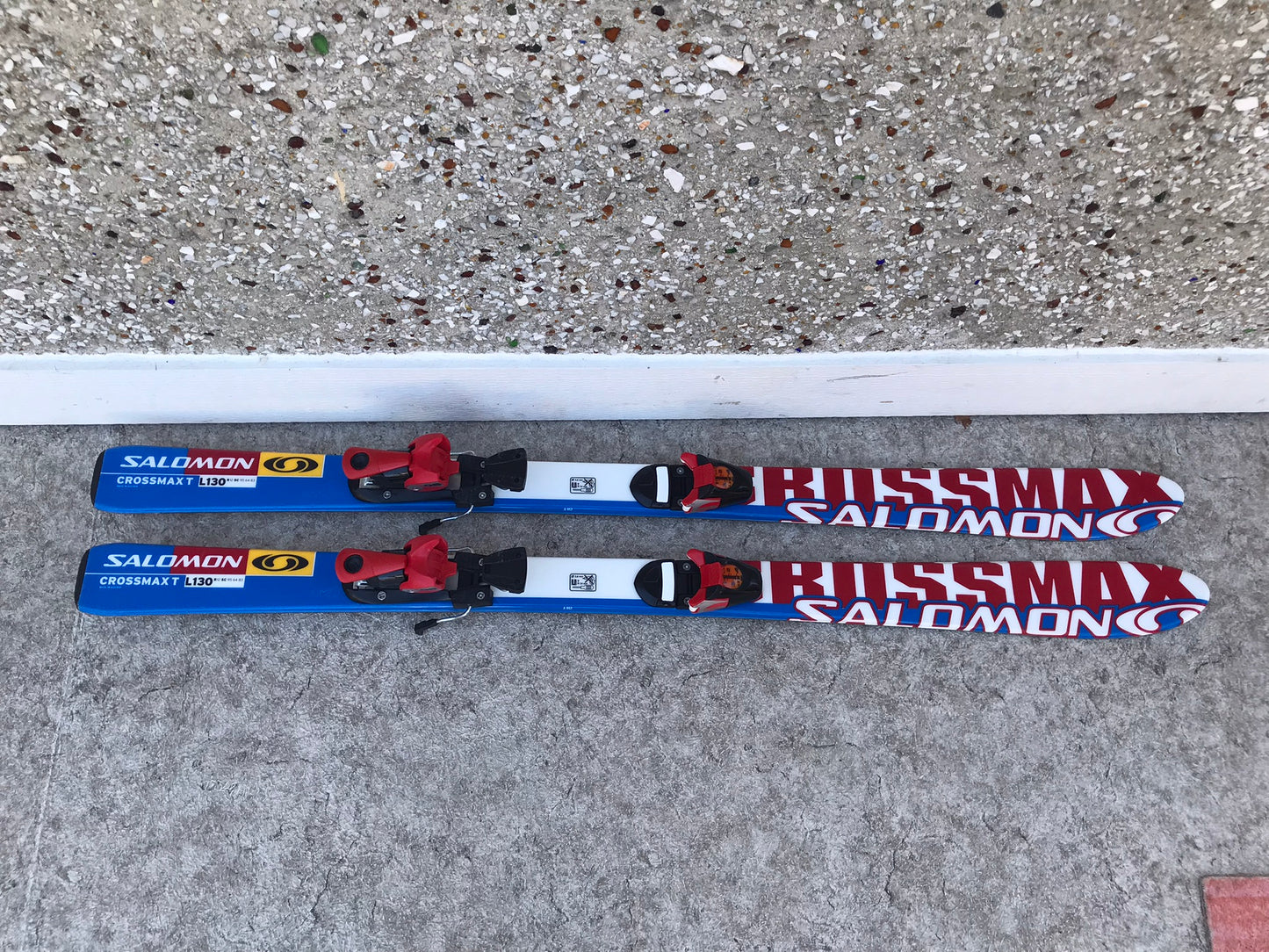 Ski 130 Salomon CrossMax Red Blue White  Parabolic with Bindings