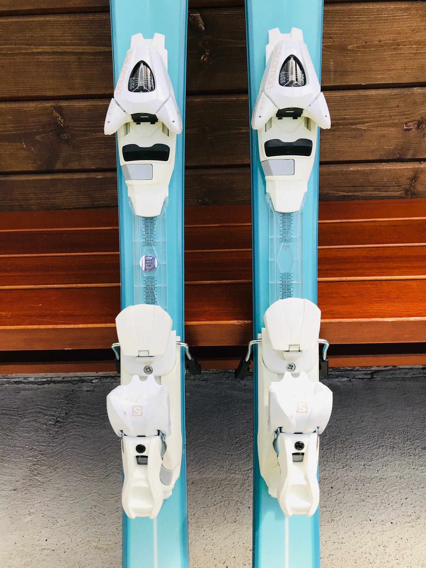 Ski 140 Salomon Aqua Blue Cream Parabolic With Binding