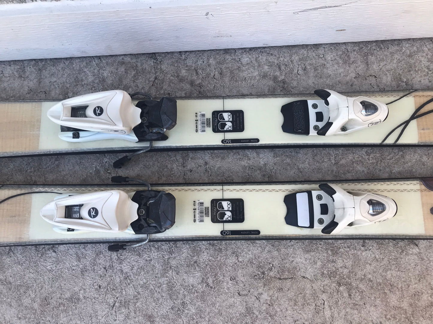 Ski 160 Rossignol Twin Tip Floral Bird Parabolic  With Bindings