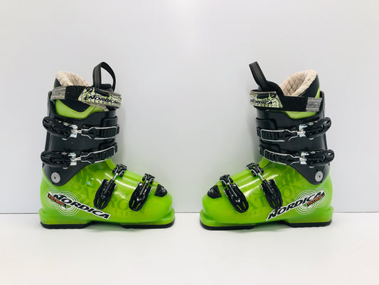 Ski Boots Mondo Size 22-22.5 Child Size 4.5-5 268mm Nordica Patron Lime Black Like New