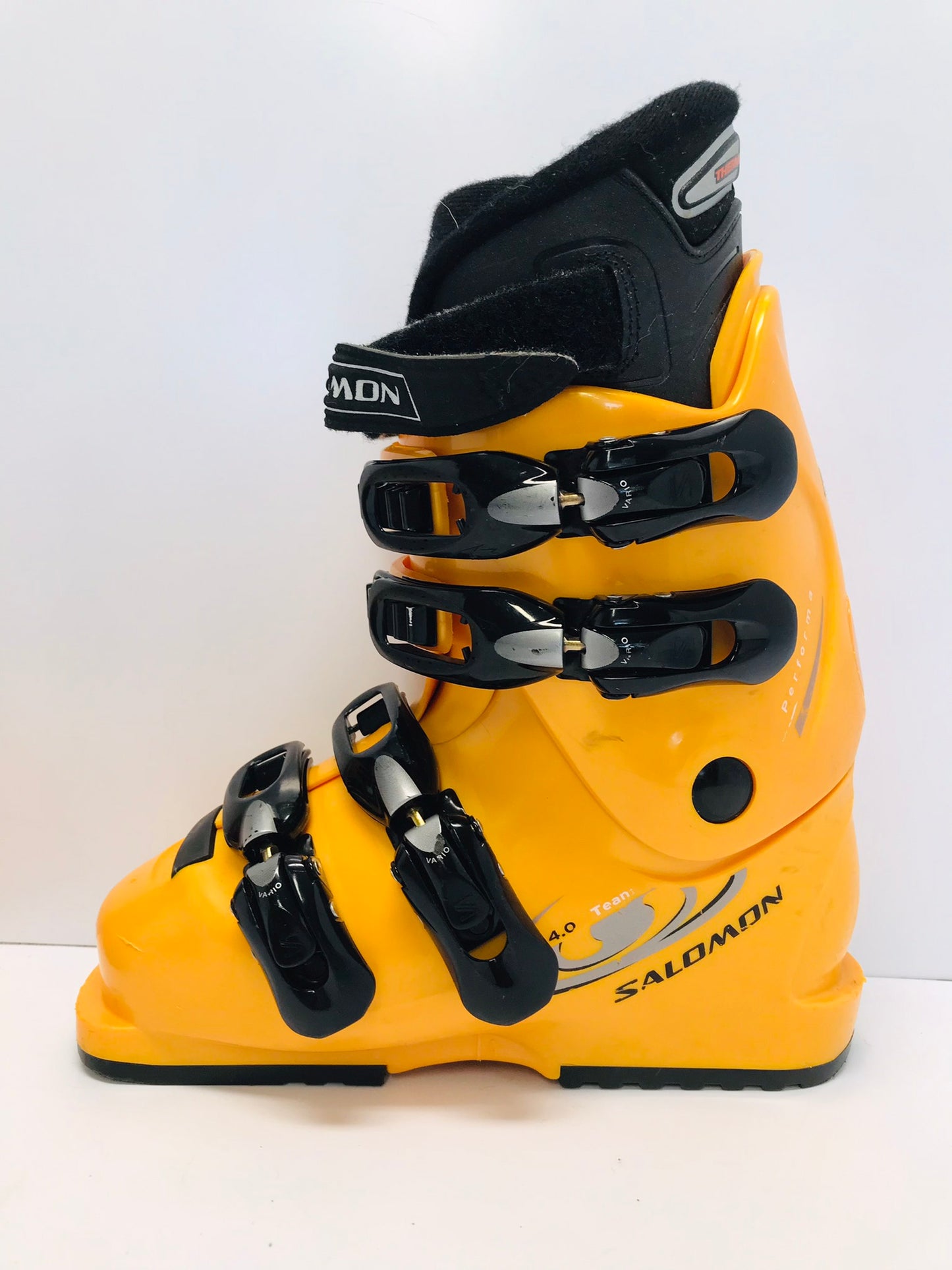 Ski Boots Mondo Size 22.0 Child Youth Size 5  260 mm Salomon Tangerine Black Excellent