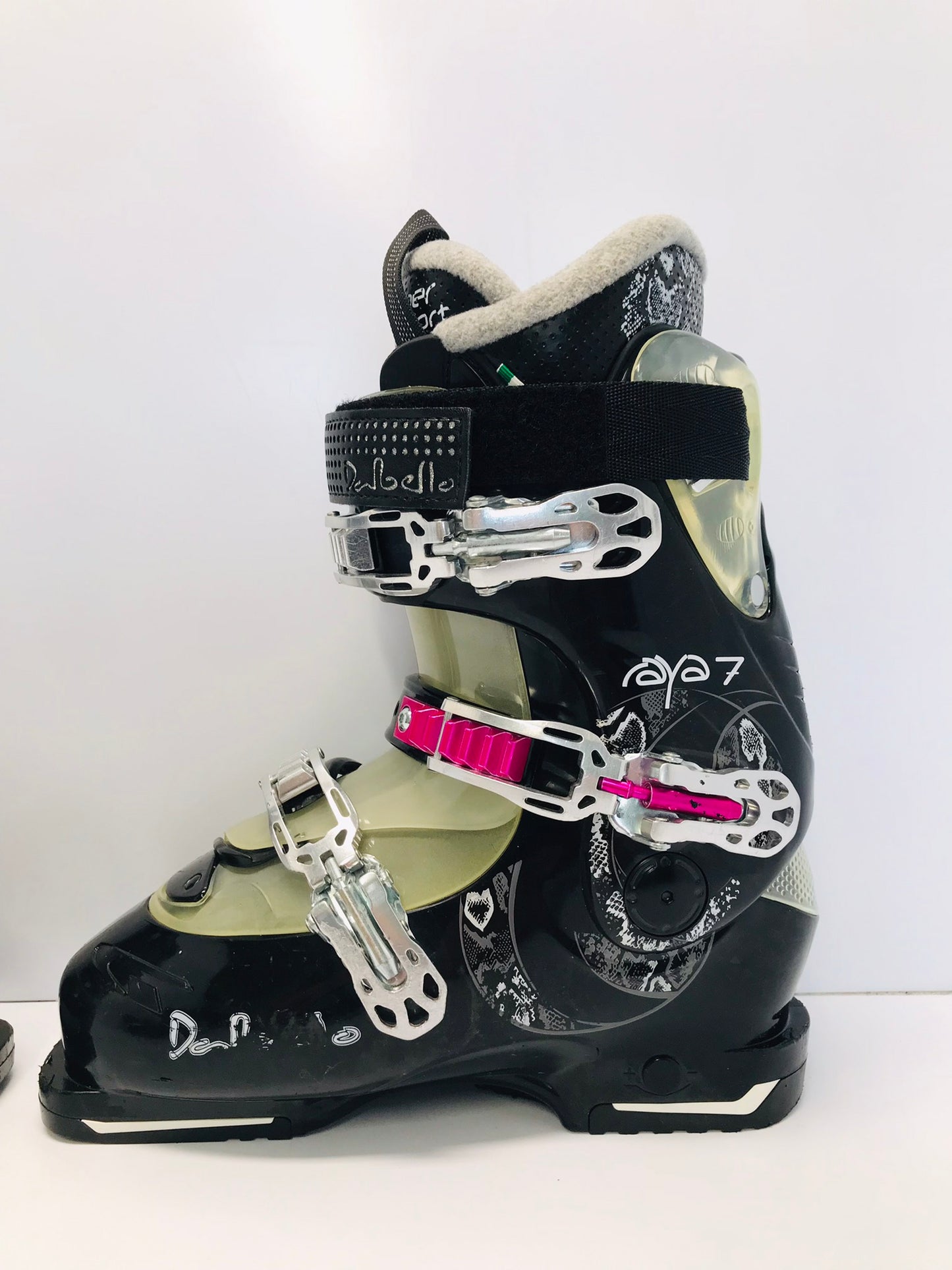 Ski Boots Mondo Size 24.5 Ladies Size 7.5  287 mm Dalbello Black Grey Pink Excellent