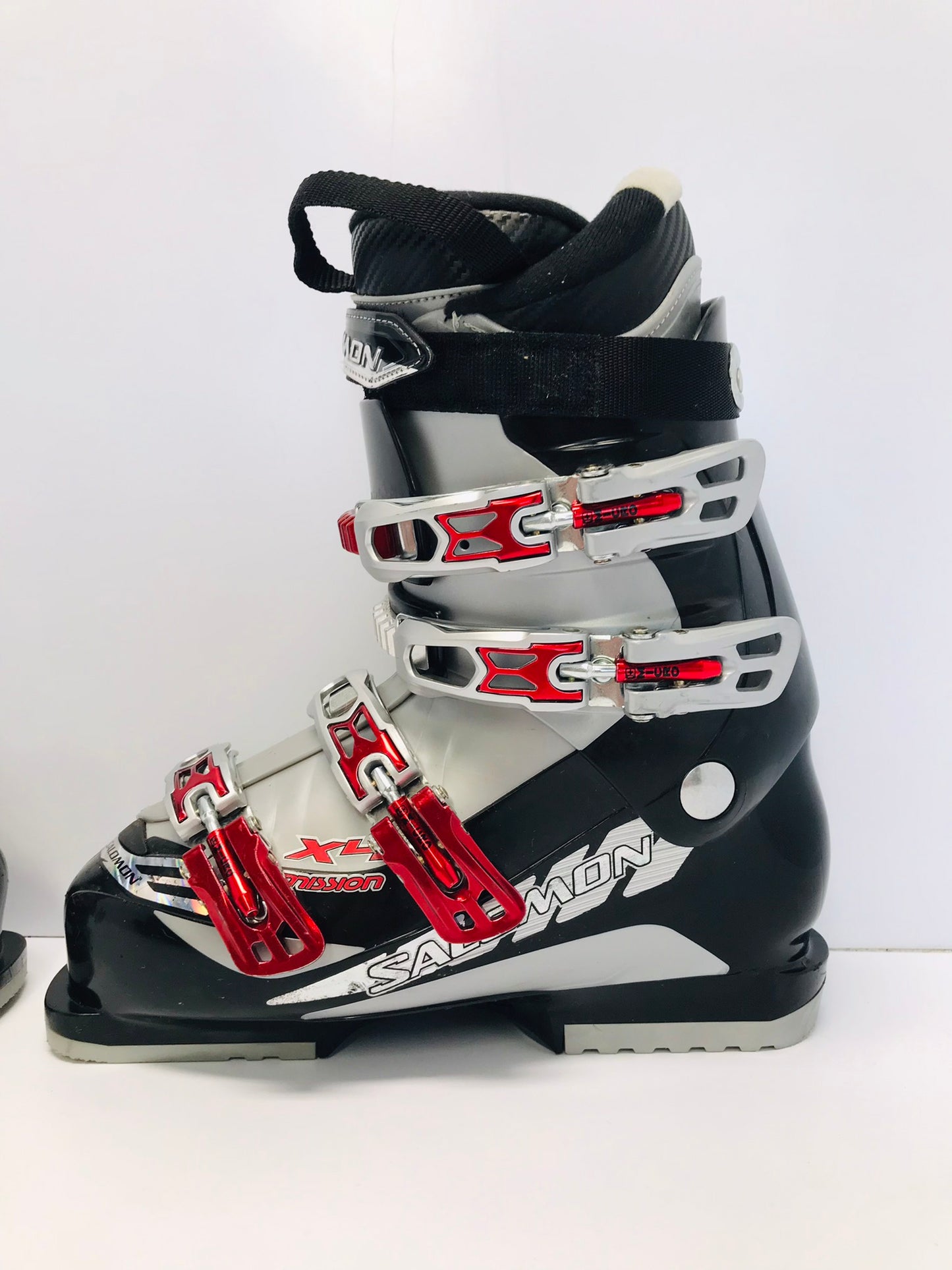 Ski Boots Mondo Size 25.5 Men's Size 7.5 Ladies Size 8.5  298 mm Salomon Mission Black Grey Red Excellent