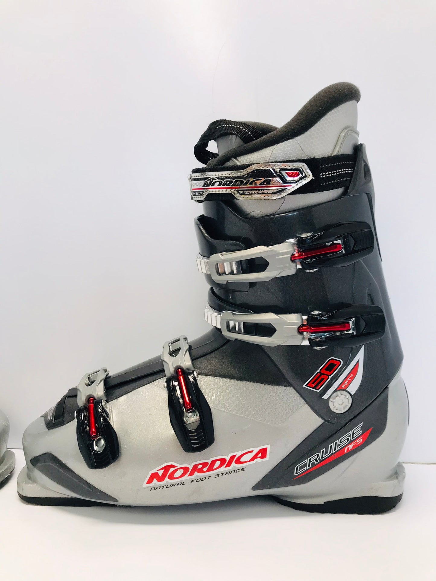 Ski Boots Mondo Size 31.0 Men's Size 13  349 mm Nordica Cruise Black Grey Red