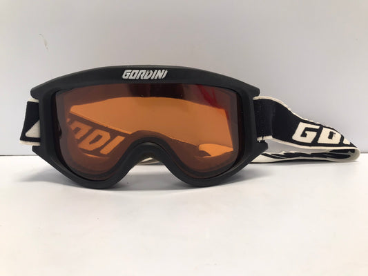 Ski Googles Child Size 7-9 Gordini Black White