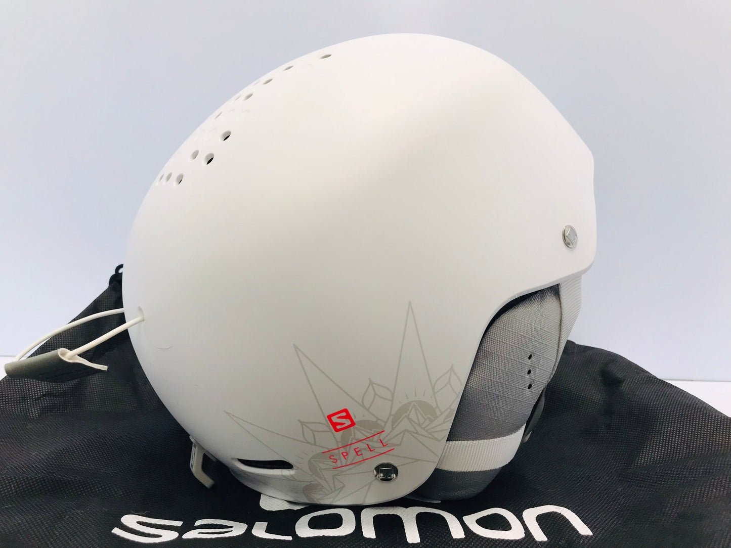 Ski Helmet Ladies Size Small Salomon Spell White 56-59cm Outstanding Quality New