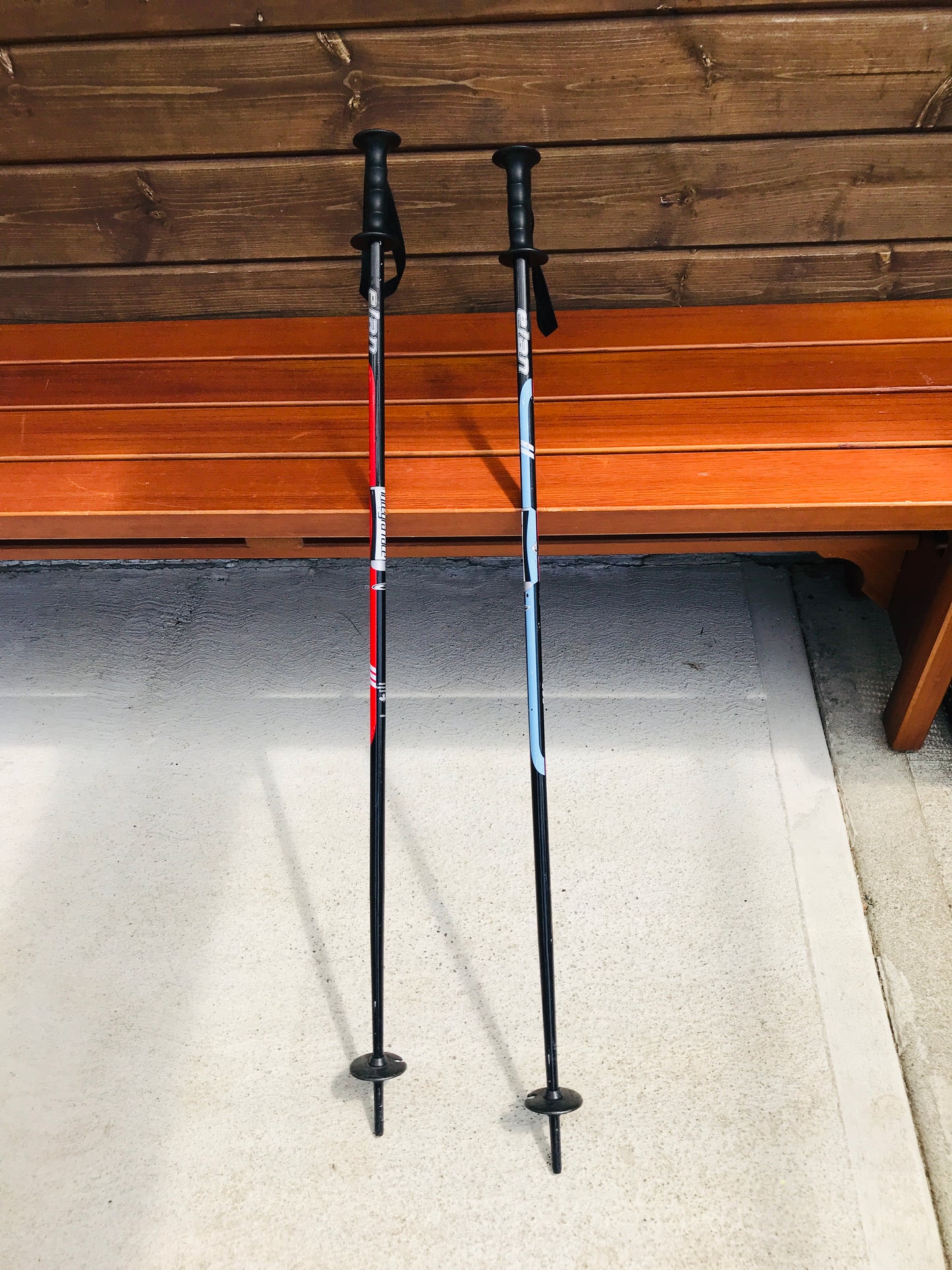 Ski Poles Child Size 40in 100cm Excellent Elan Black Red Kids