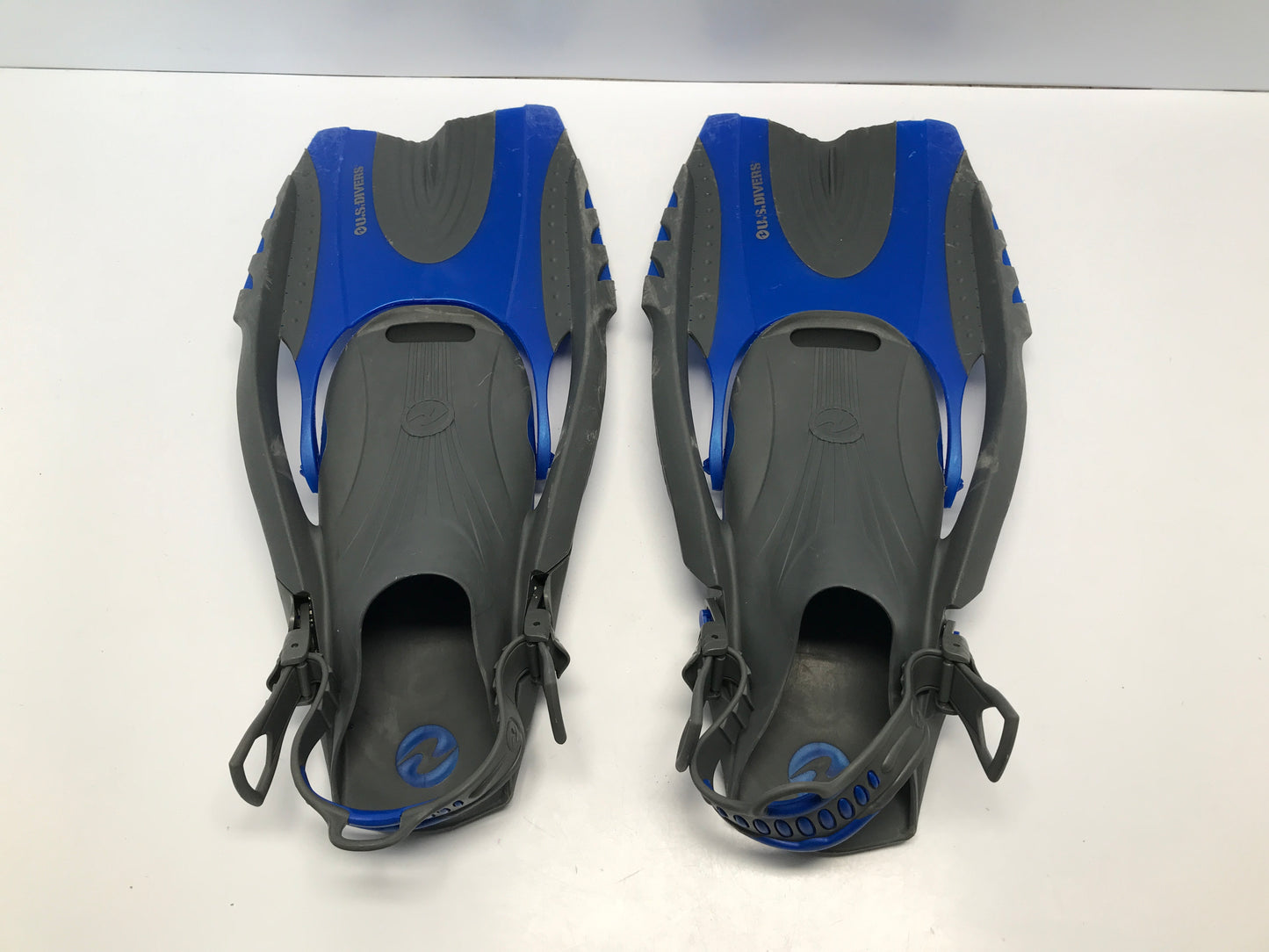 Snorkel Dive Surf Swim Fins Men's Size 9-13 U.S. Divers Blue Grey