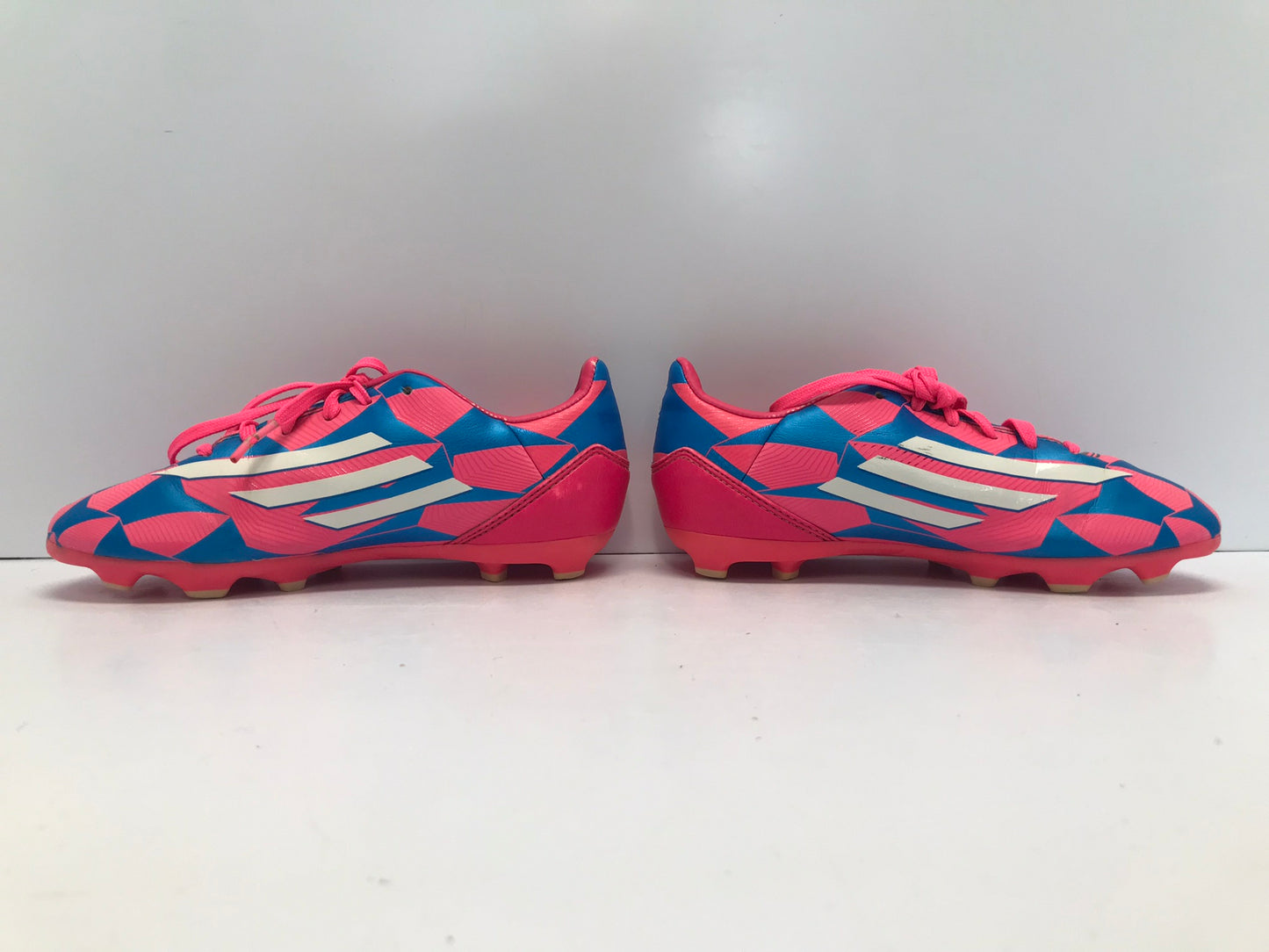 adidas pink and blue soccer cleats