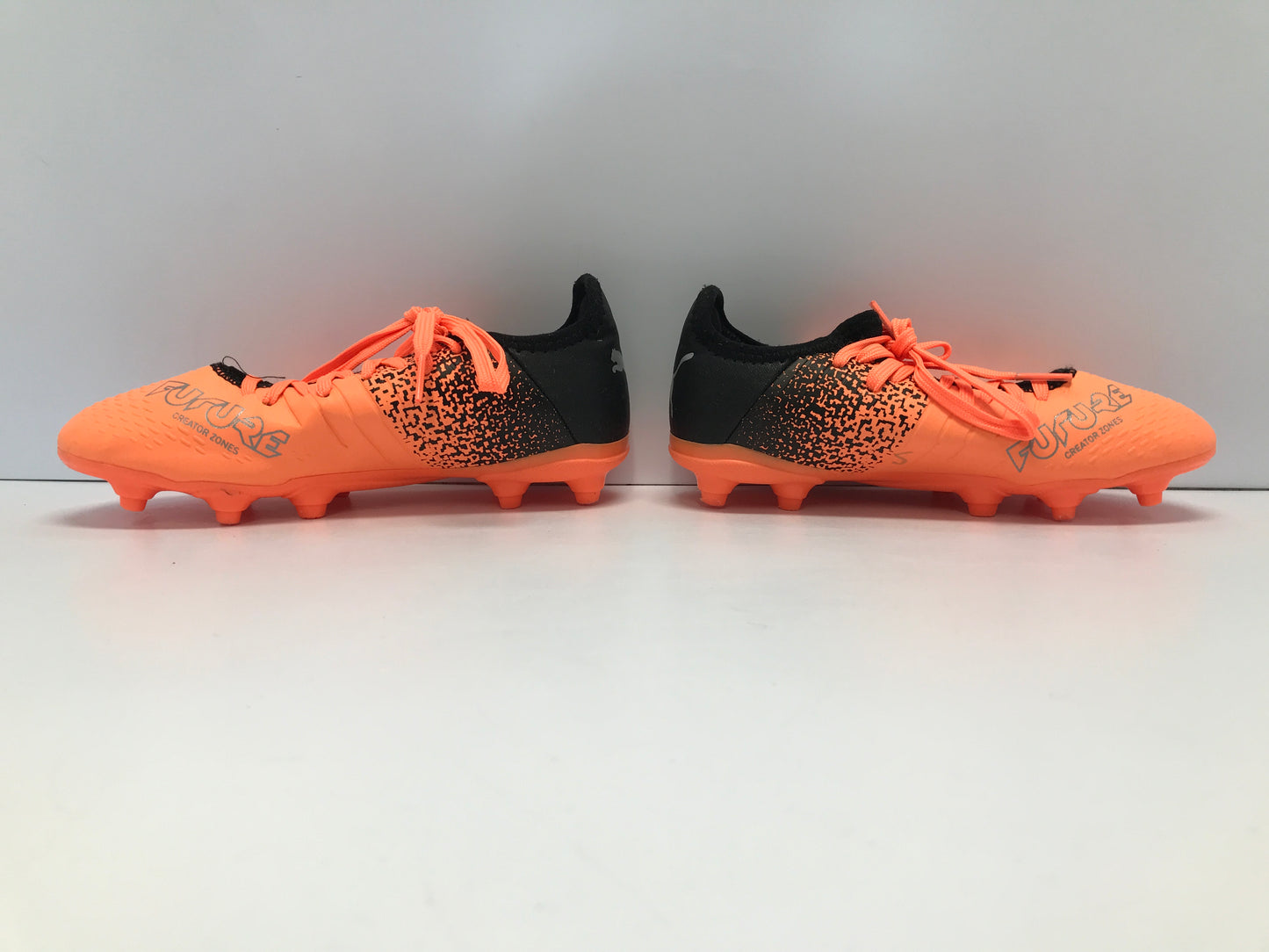 Soccer Shoes Cleats Child Size 2 Puma Tangerine Black Excellent