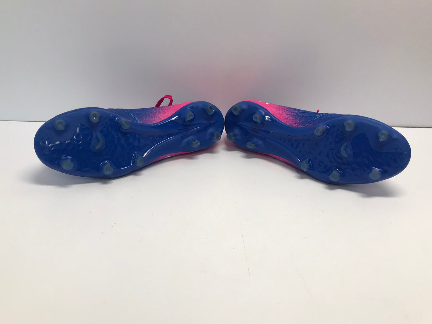 Soccer Shoes Cleats Men's size 8 Adidas Brilliant Blue and Fushia Pink With Slipper Foot Like New