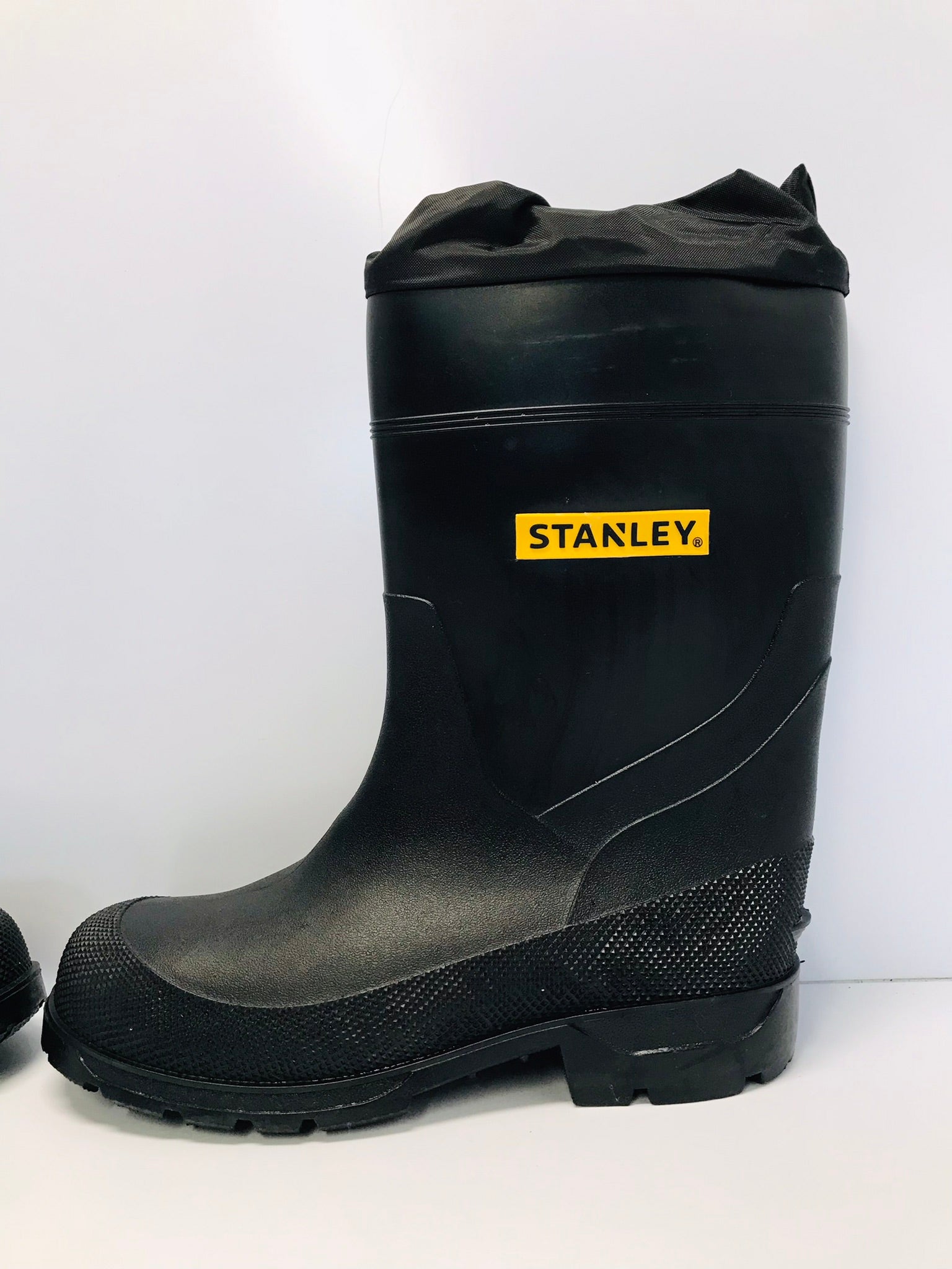 Stanley rubber clearance boots