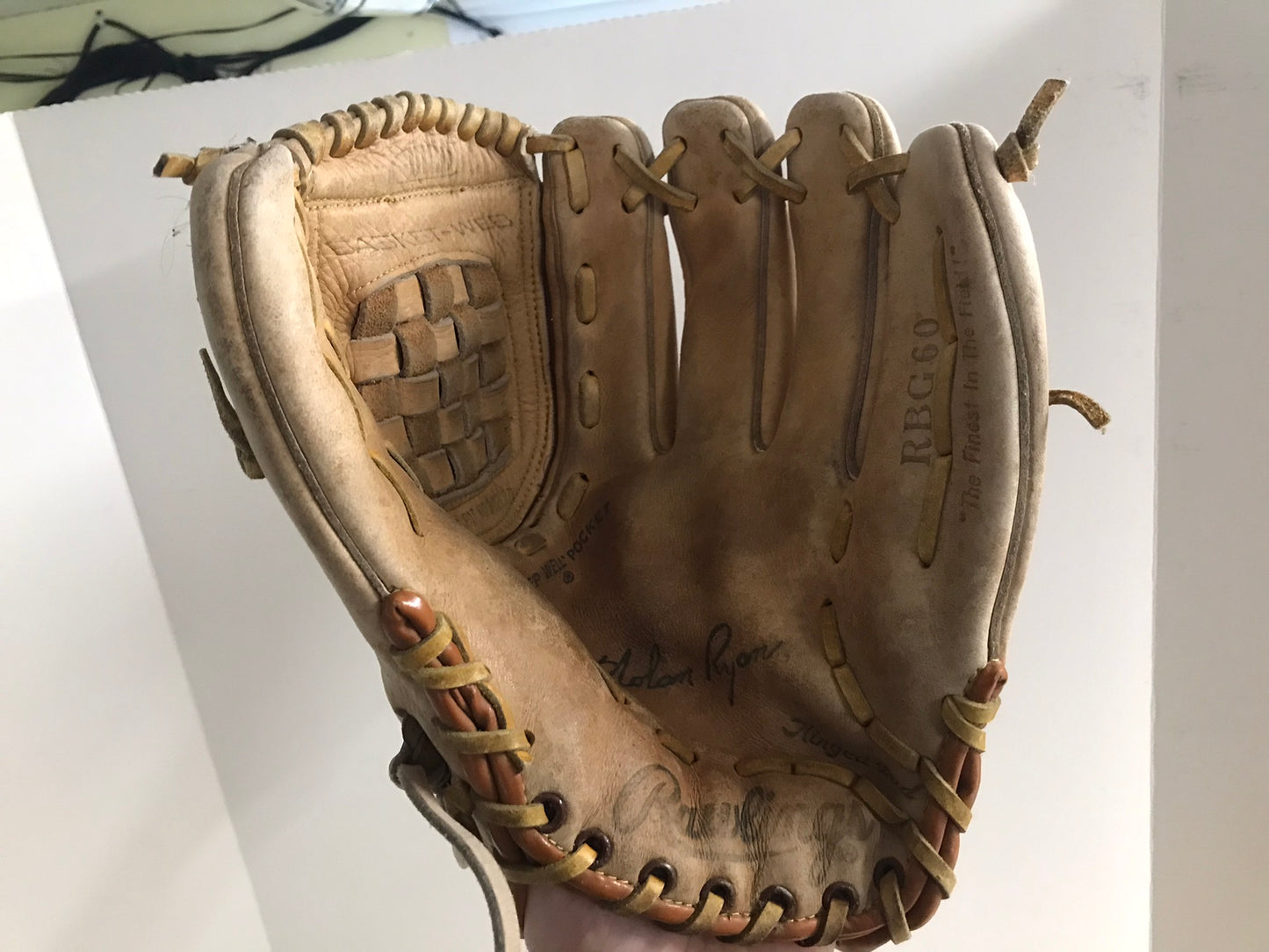 Baseball Glove Adult Size 12 inch Rawlings R Tan Leather Fits on Left Hand