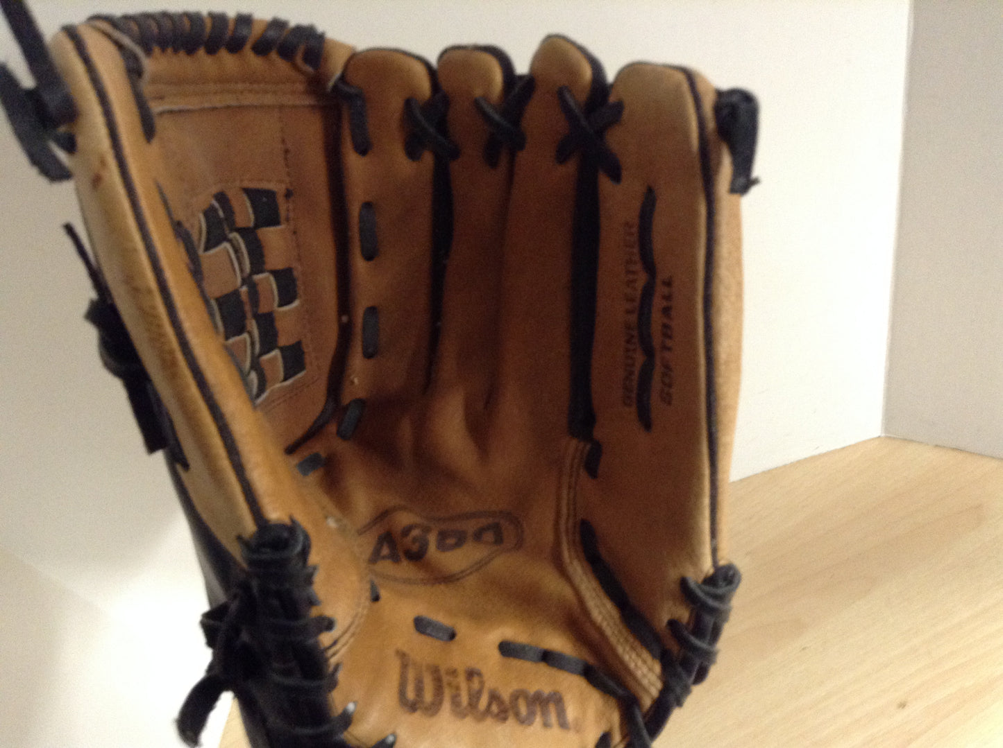 Baseball Glove Adult Size 13 inch Wilson A360  Brown Black Leather Fits On Left Hand As New